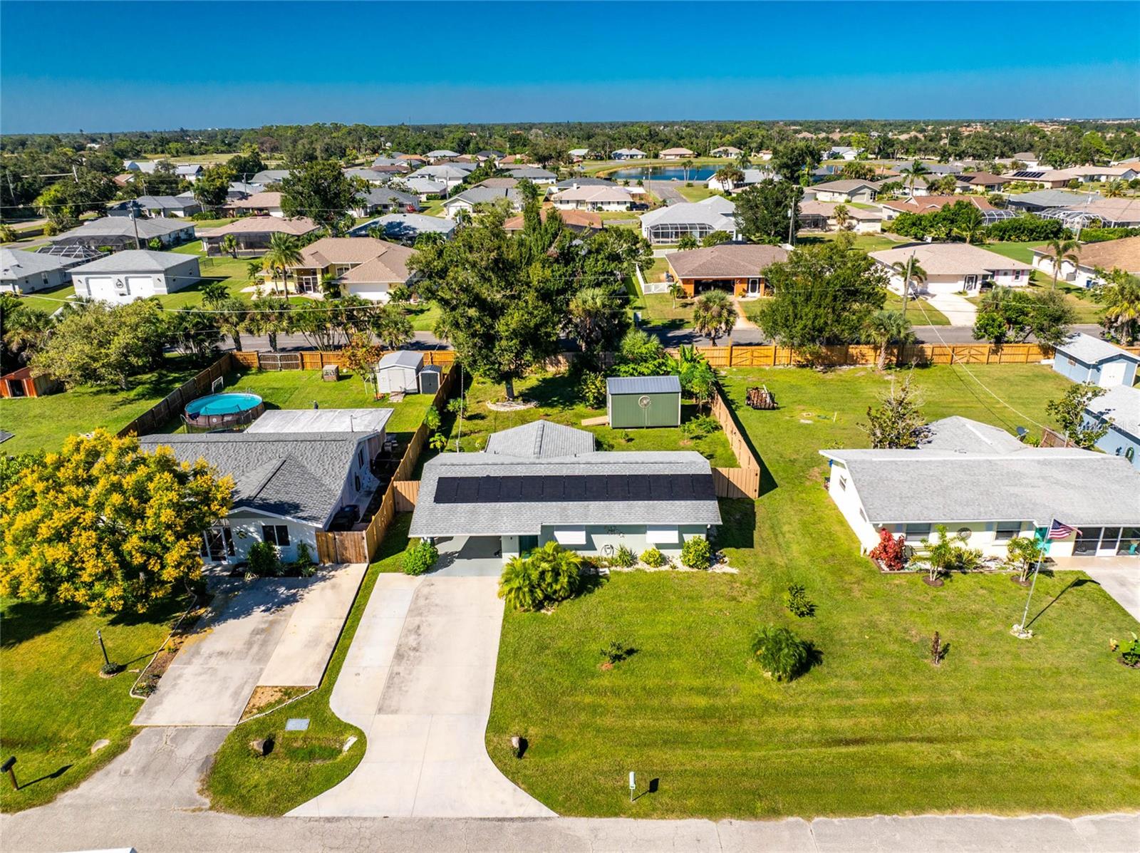 Image 37 of 47 For 786 Carla Drive