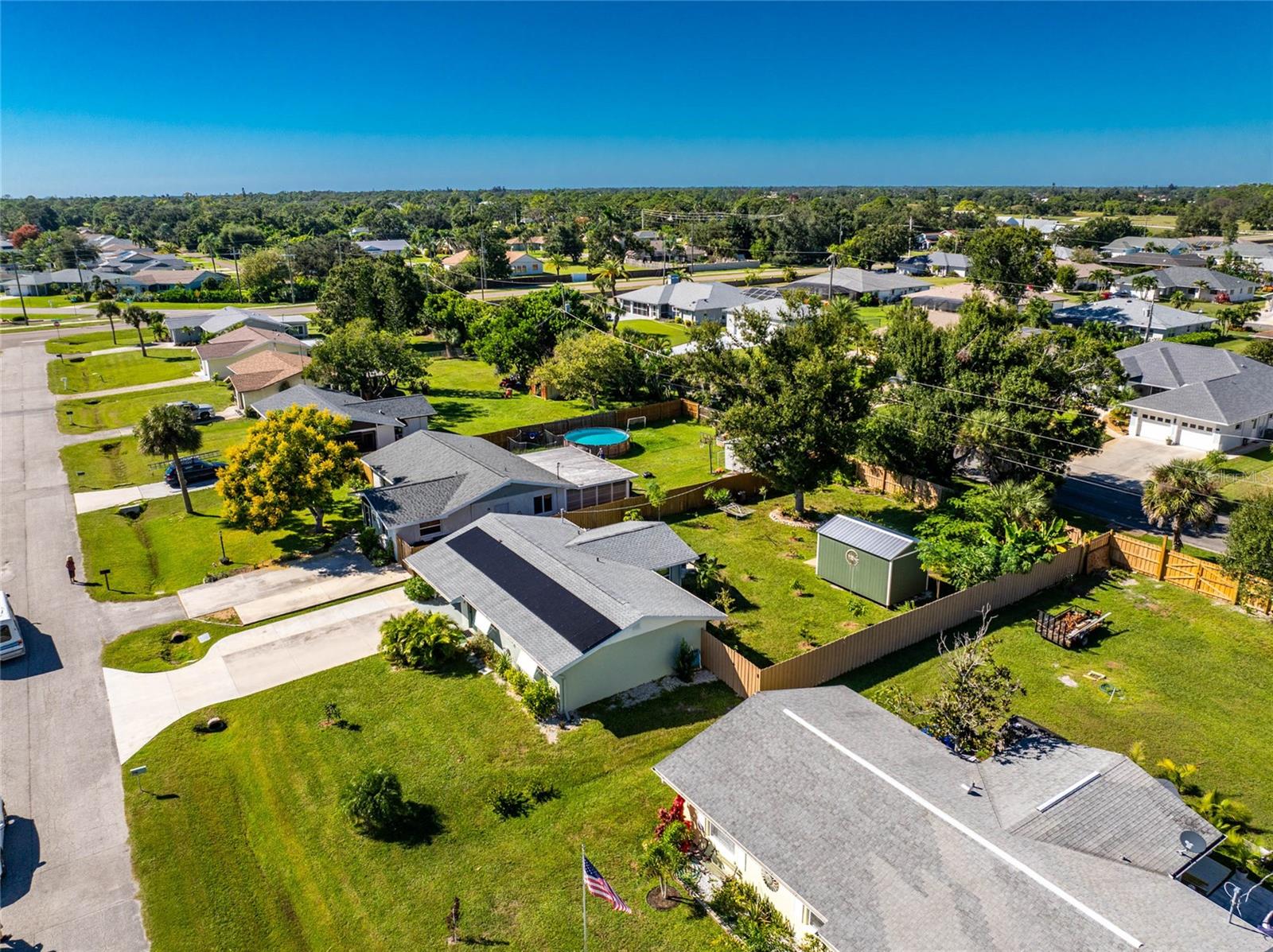 Image 39 of 47 For 786 Carla Drive