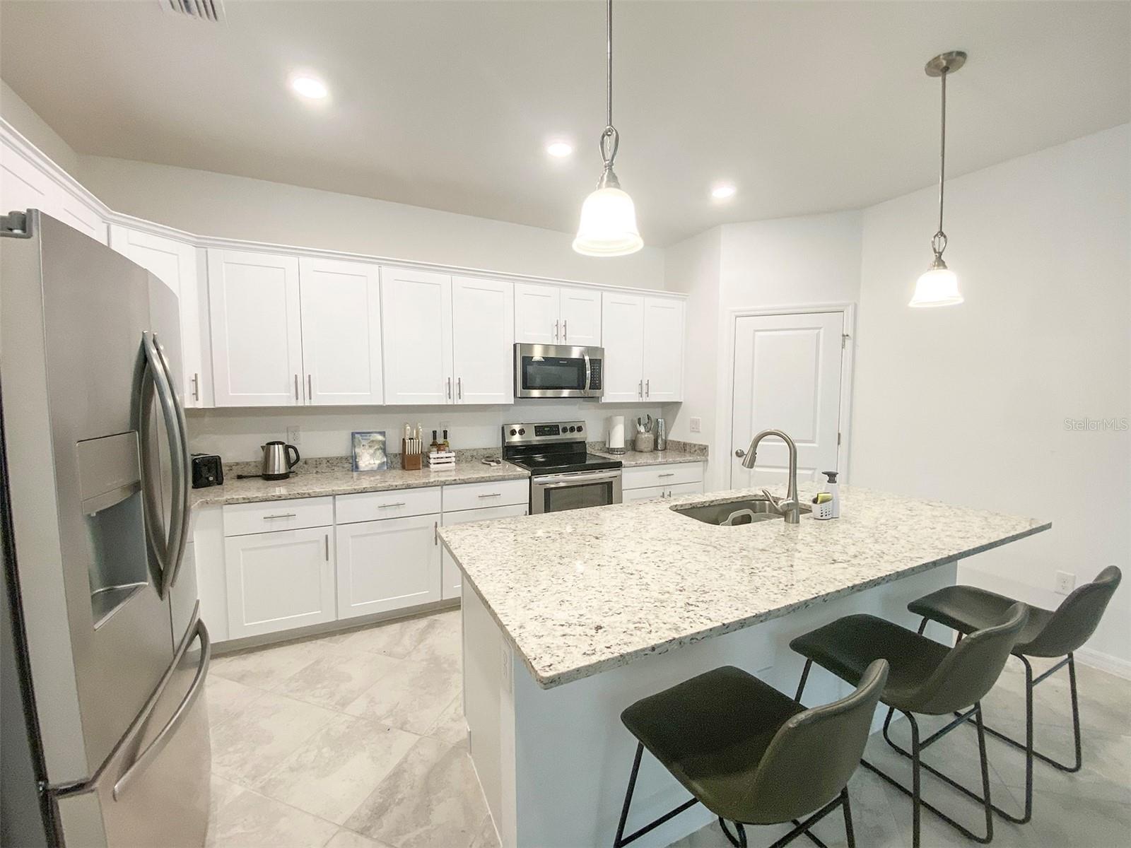 Image 2 of 43 For 15936 Honeysuckle Street