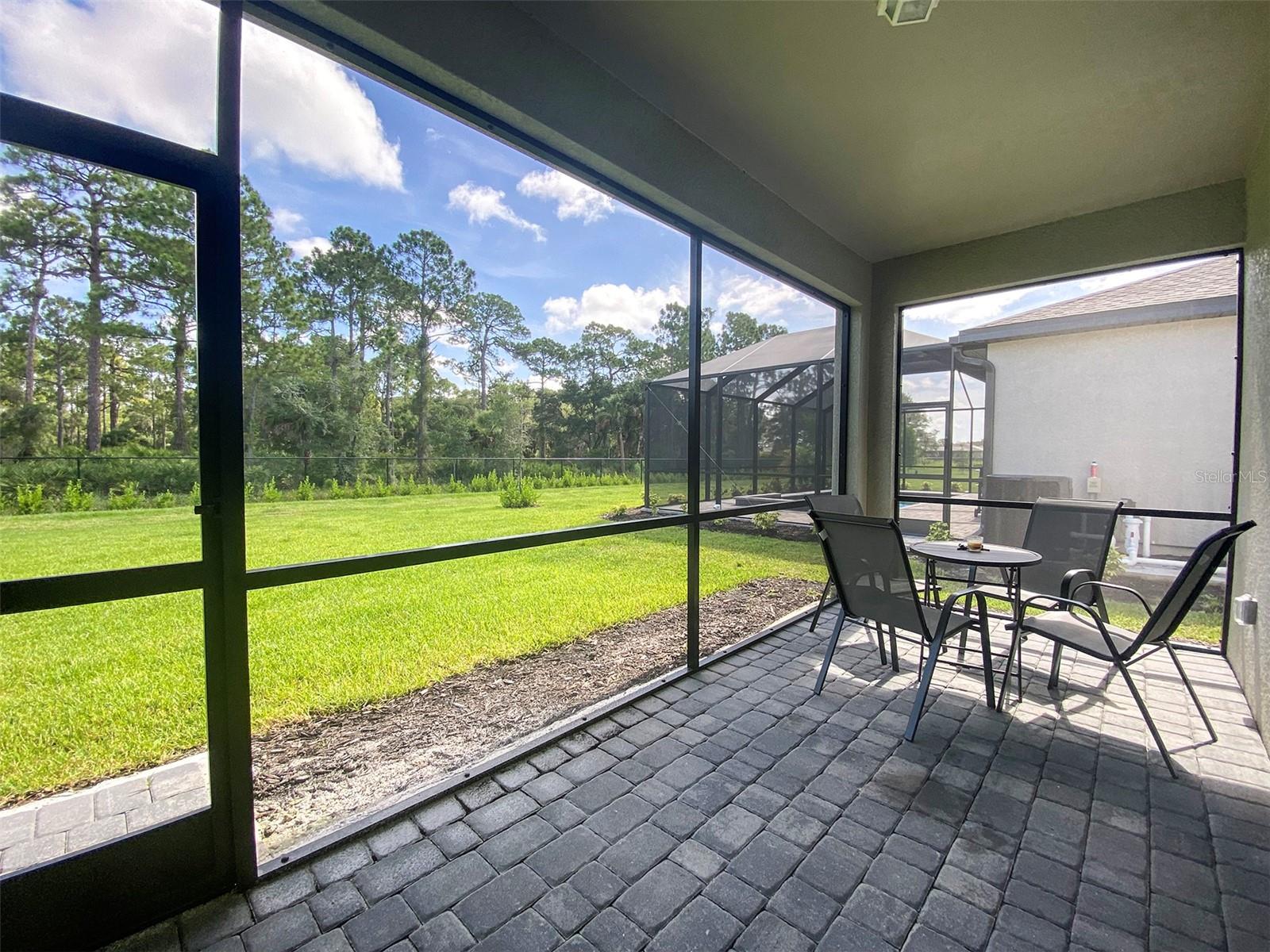 Image 25 of 43 For 15936 Honeysuckle Street