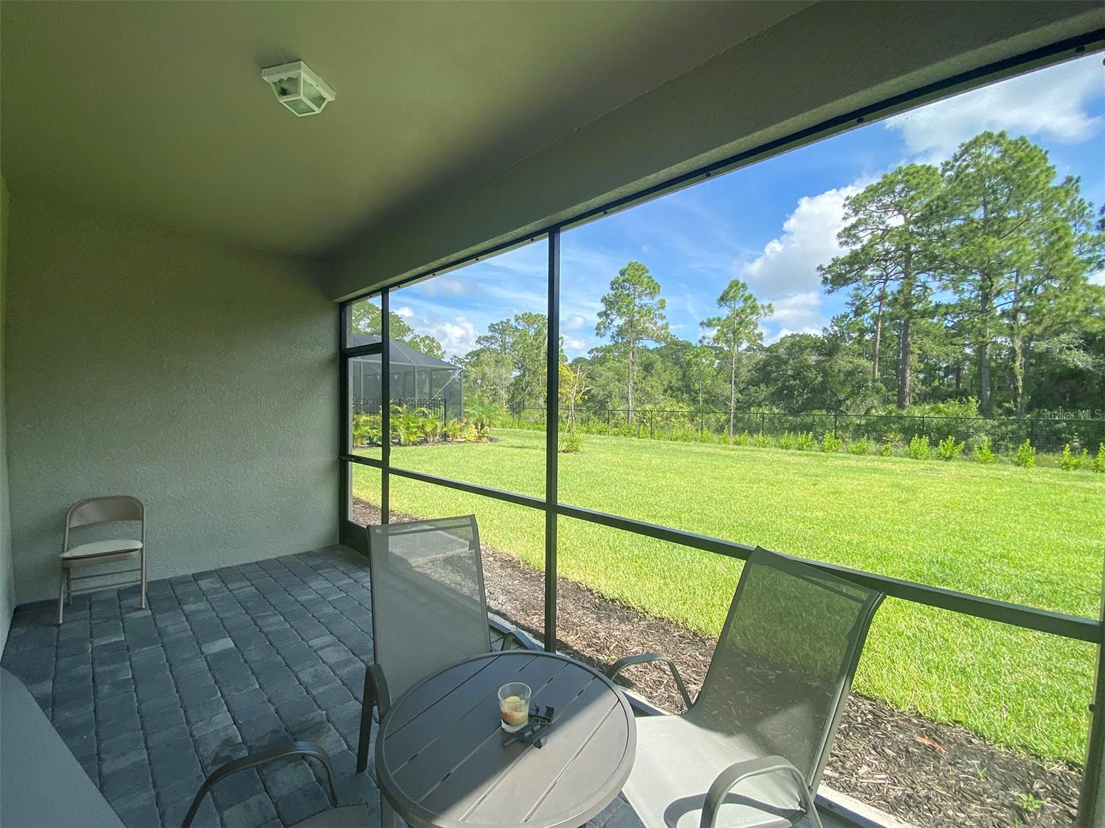 Image 26 of 43 For 15936 Honeysuckle Street