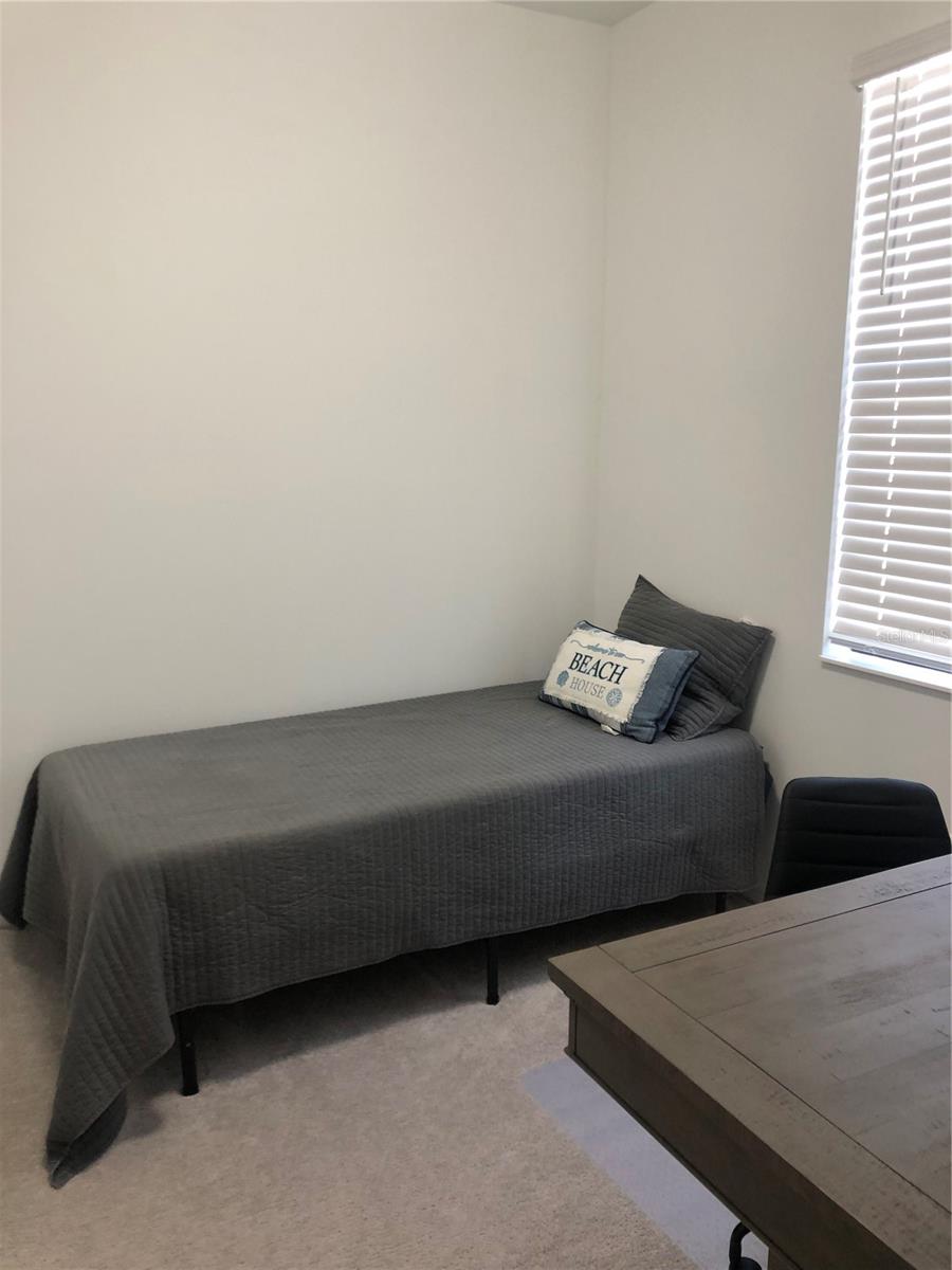 Image 30 of 43 For 15936 Honeysuckle Street