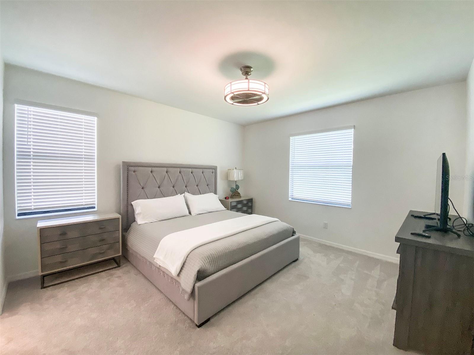 Image 6 of 43 For 15936 Honeysuckle Street