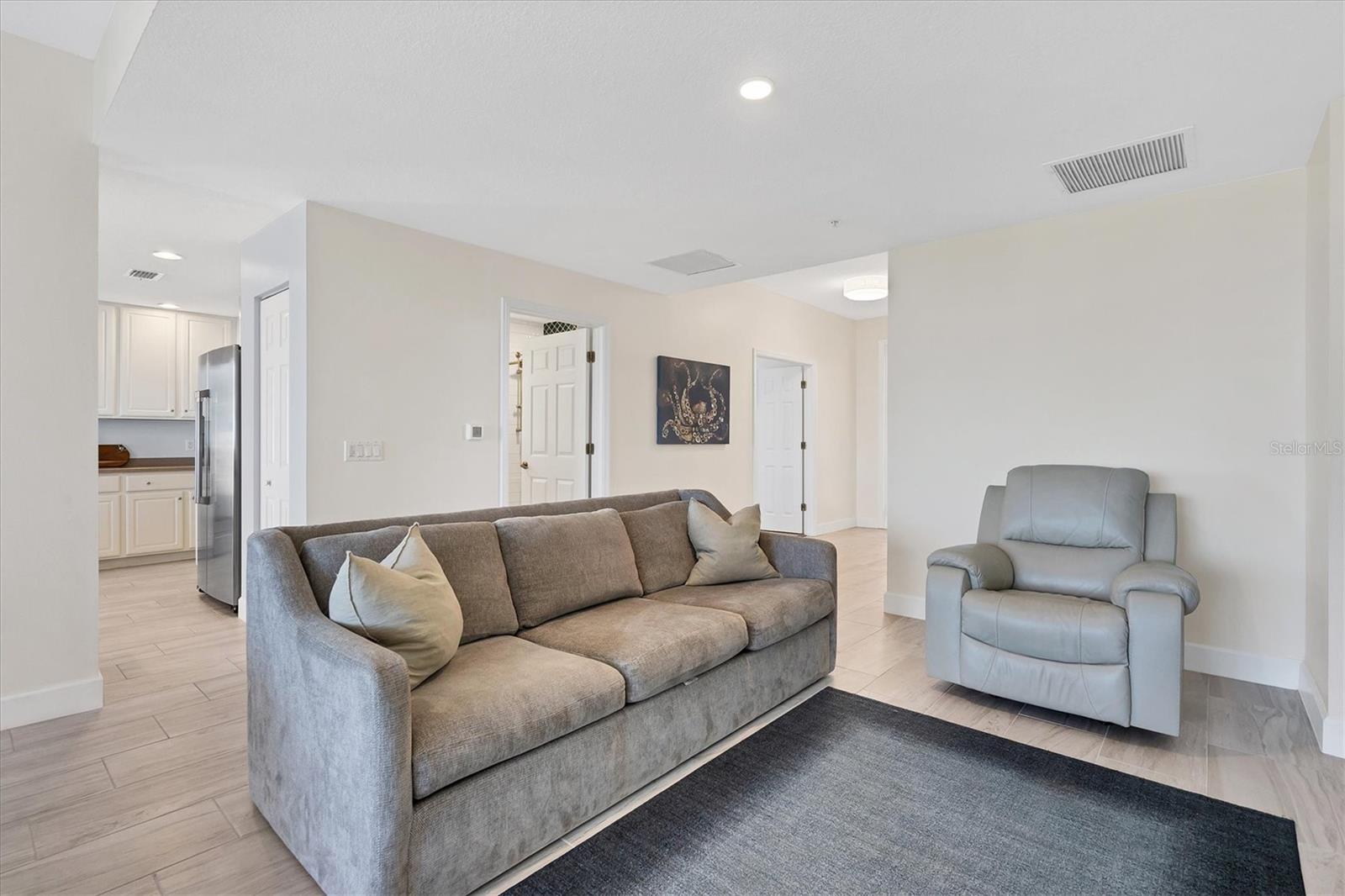 Image 11 of 34 For 13113 Gasparilla Road A503