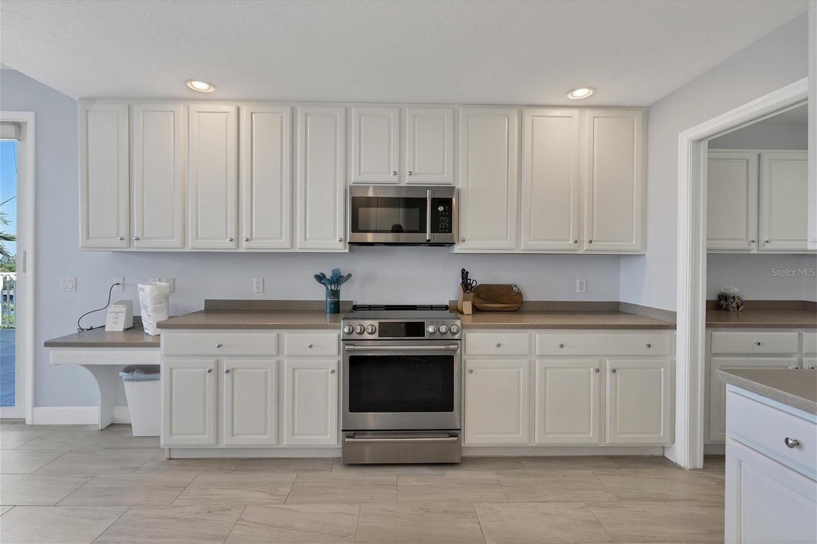Image 13 of 34 For 13113 Gasparilla Road A503