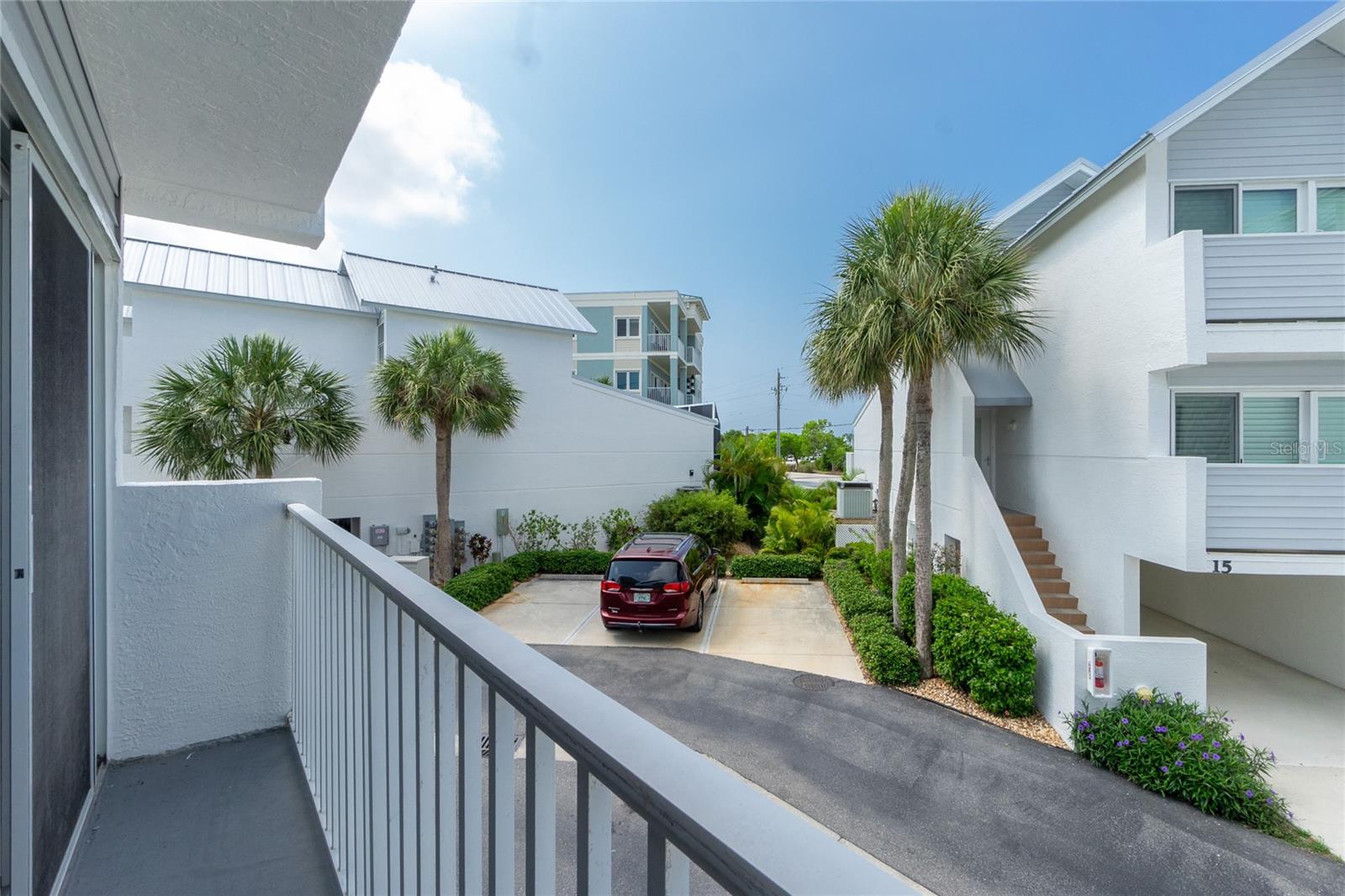 Image 31 of 49 For 2255 Beach Road 12