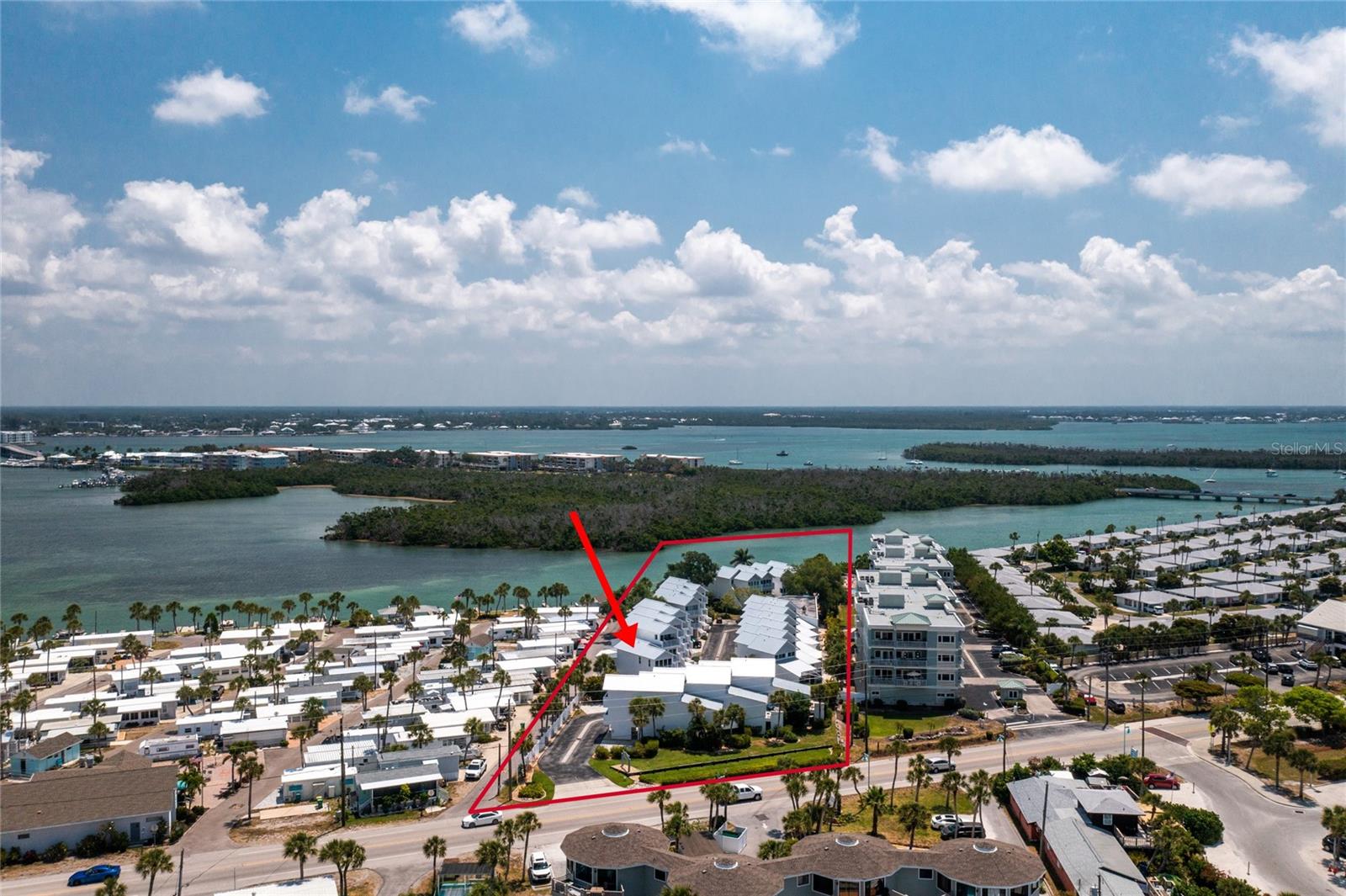 Image 39 of 49 For 2255 Beach Road 12