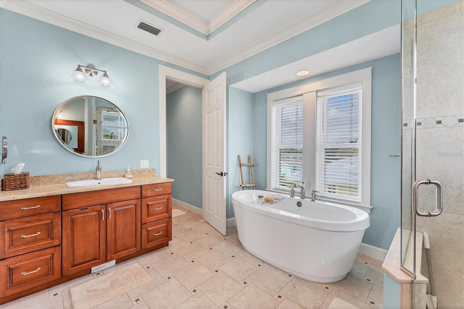 Image 21 of 83 For 4 Southwind Drive