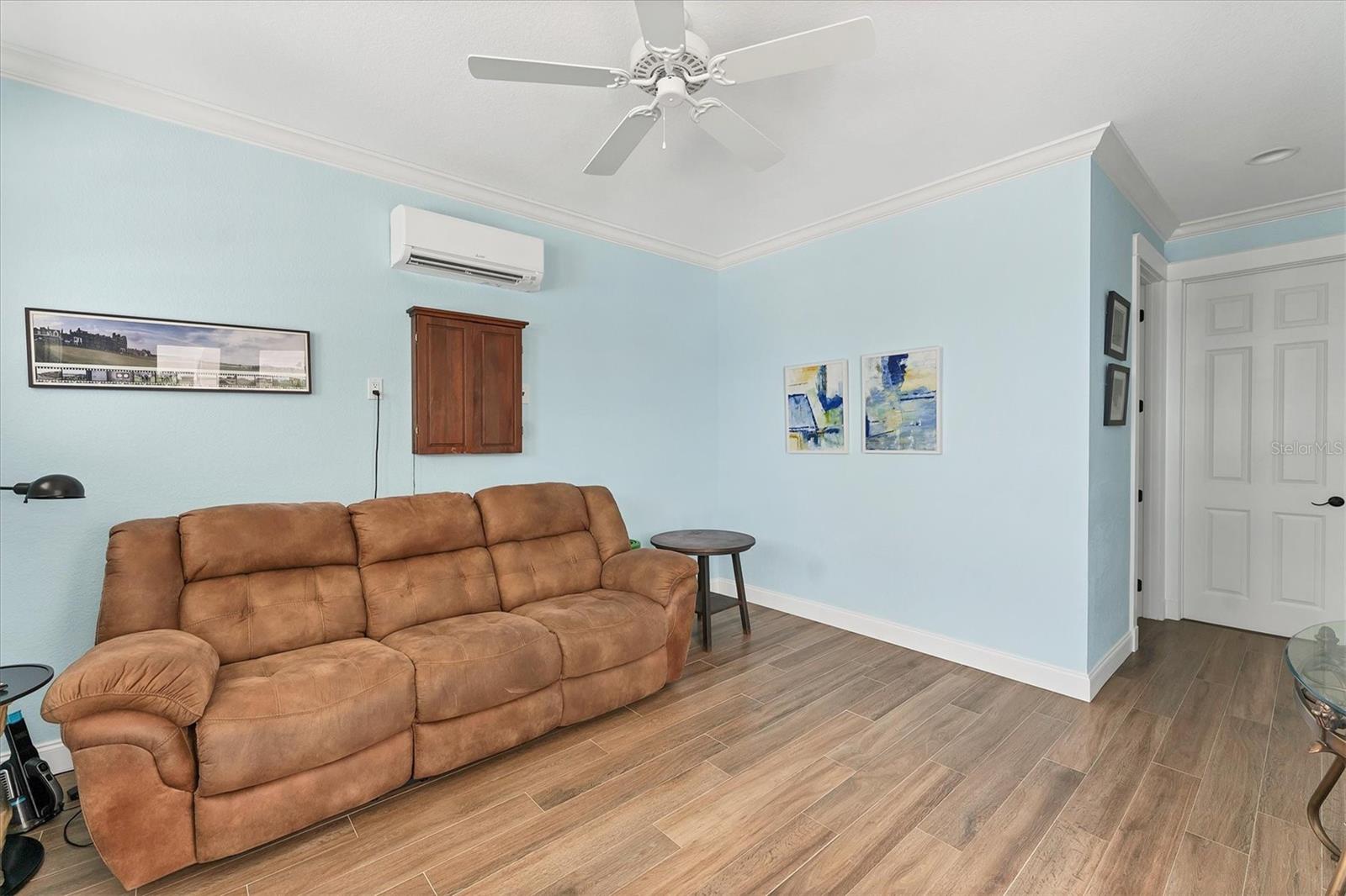 Image 37 of 83 For 4 Southwind Drive