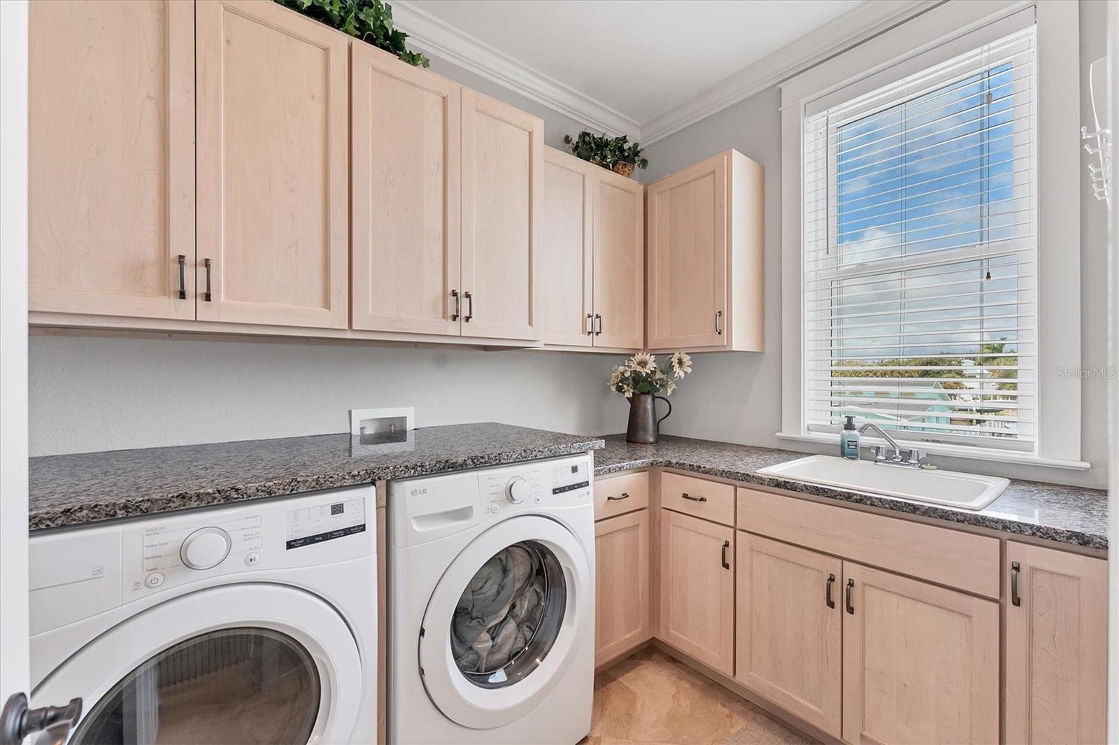 Image 40 of 83 For 4 Southwind Drive