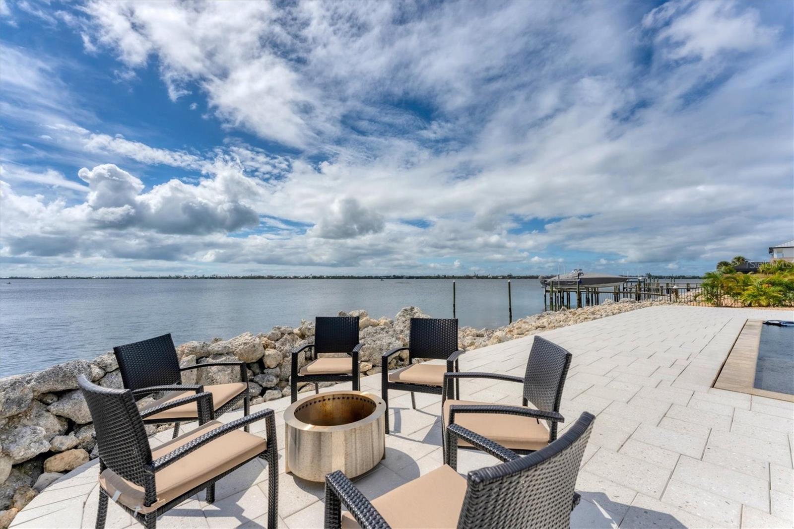 Image 51 of 83 For 4 Southwind Drive