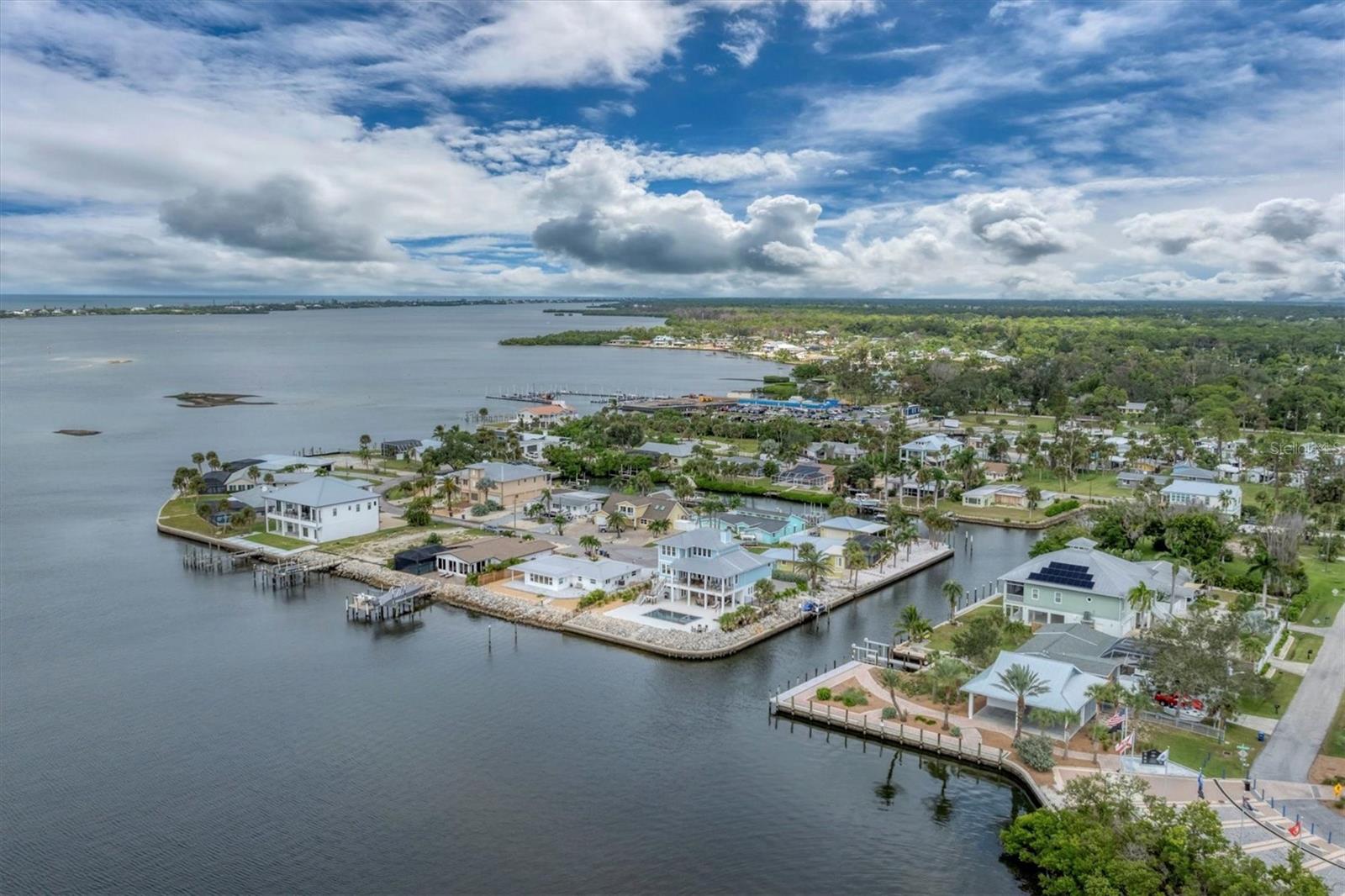 Image 61 of 83 For 4 Southwind Drive