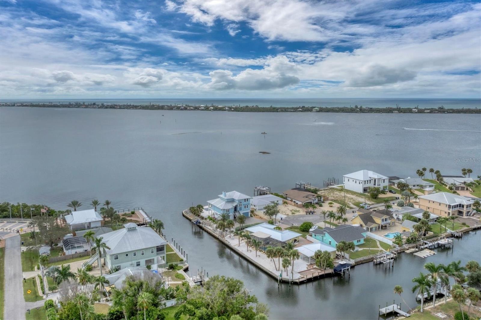 Image 64 of 83 For 4 Southwind Drive