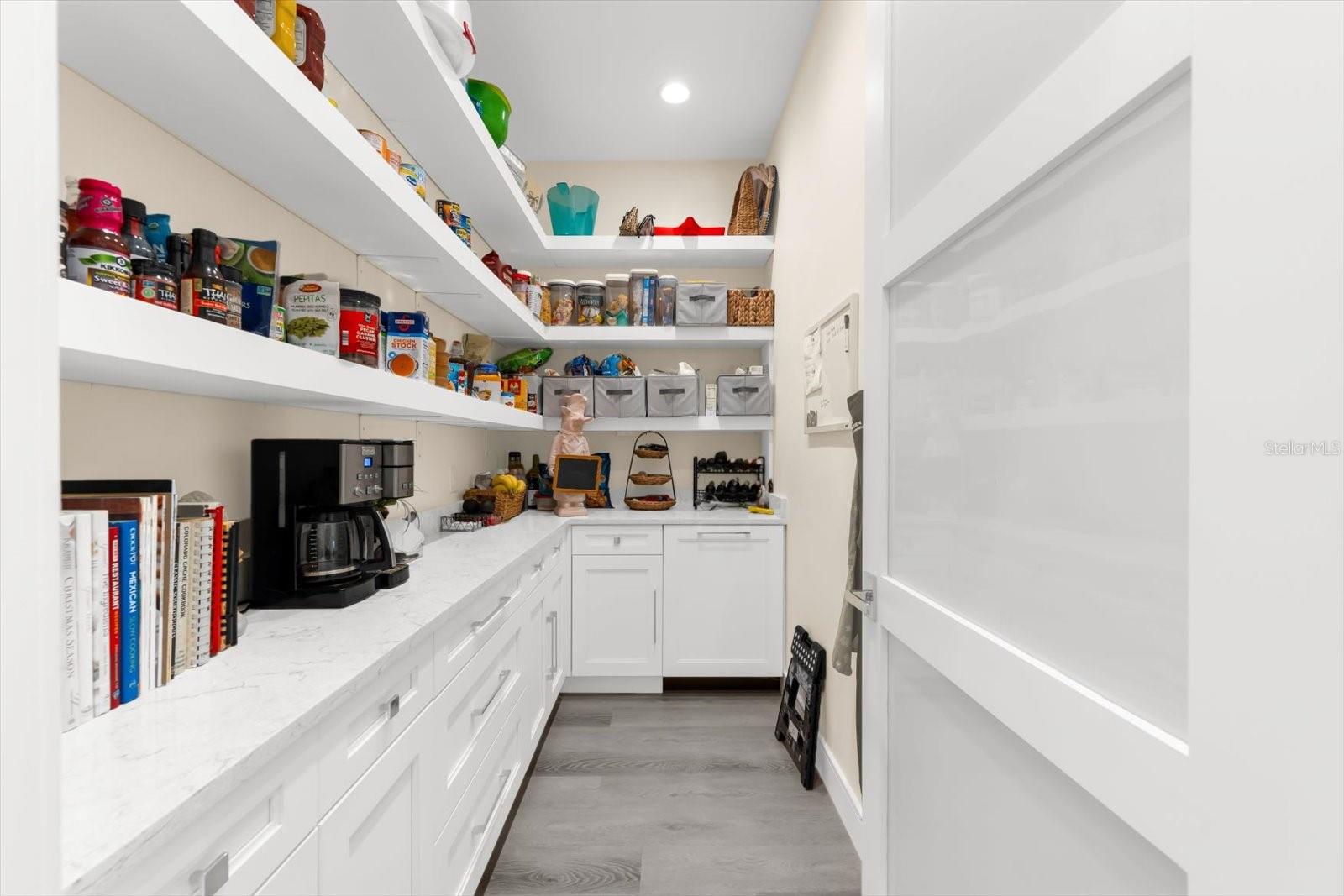 Image 15 of 100 For 9482 Bluegill Circle