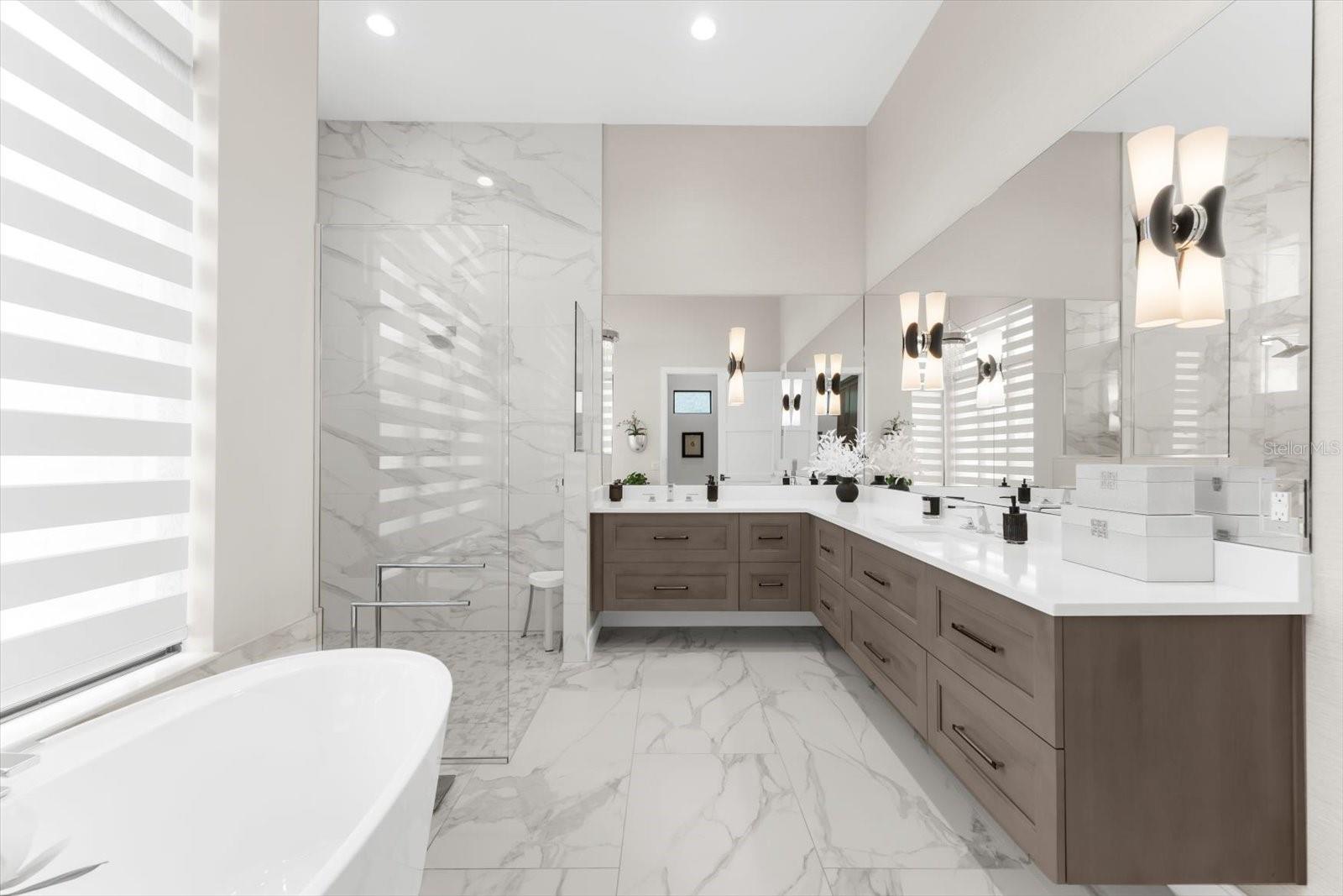 Image 22 of 100 For 9482 Bluegill Circle