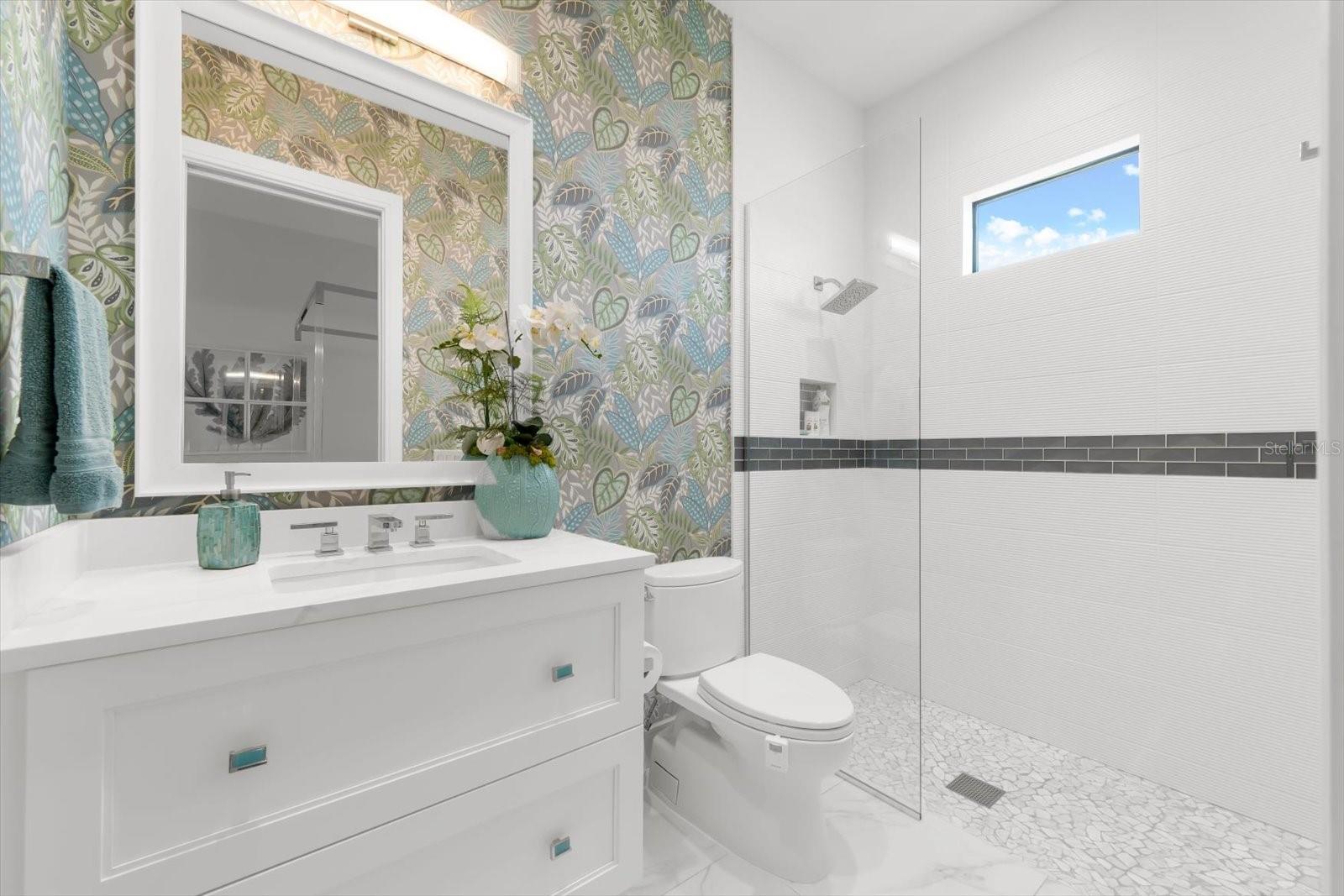 Image 39 of 100 For 9482 Bluegill Circle