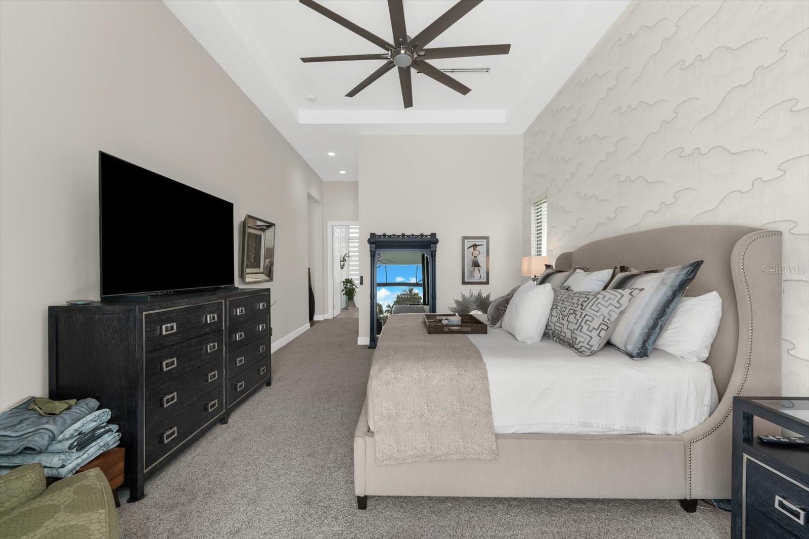 Image 75 of 100 For 9482 Bluegill Circle