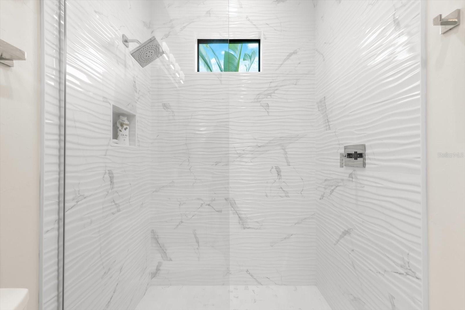 Image 77 of 100 For 9482 Bluegill Circle