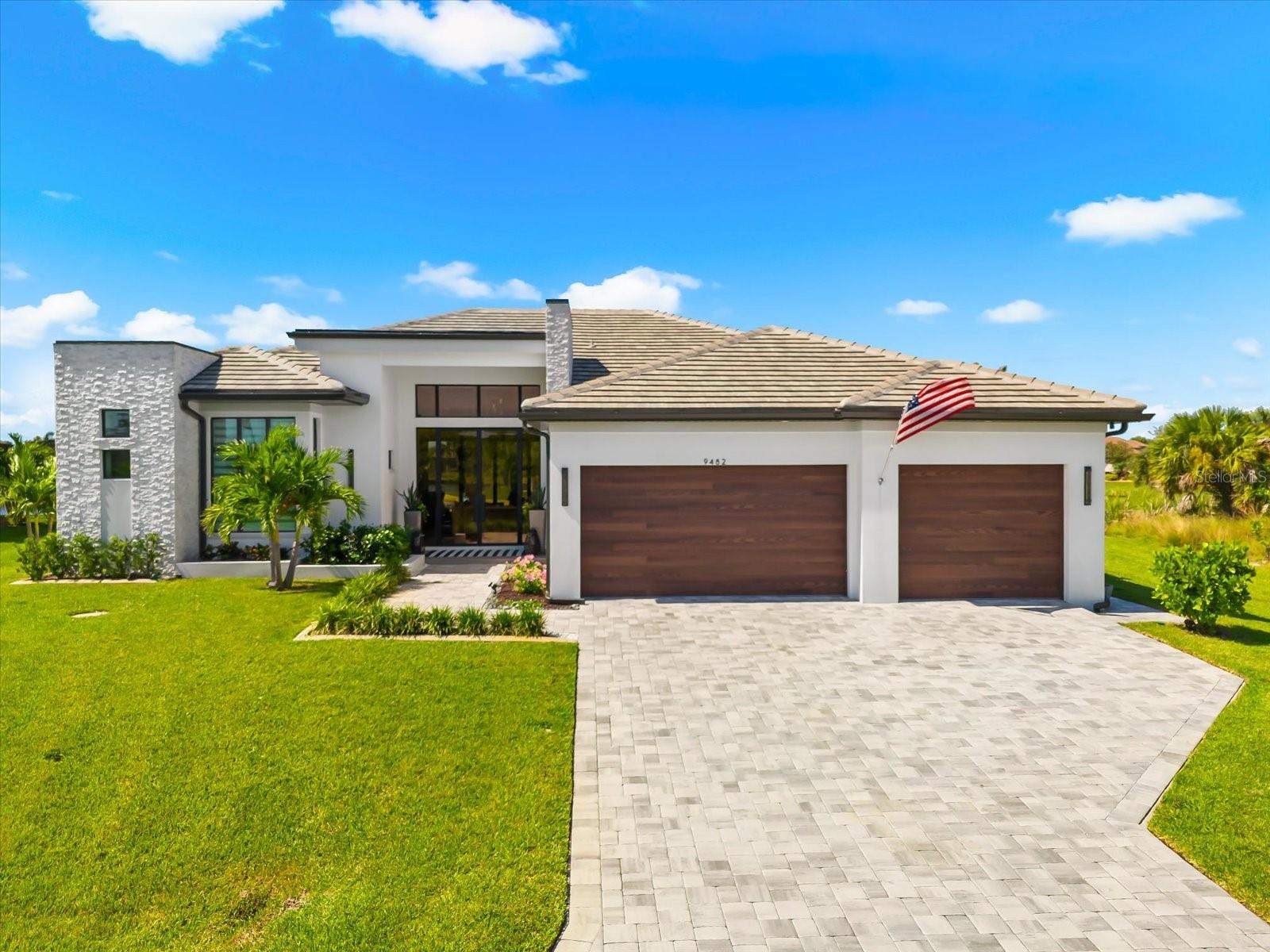 Image 92 of 100 For 9482 Bluegill Circle