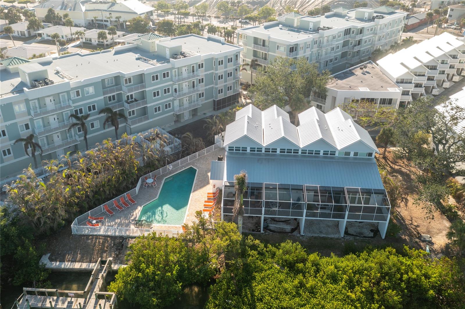 Image 40 of 69 For 2255 Beach Road 13