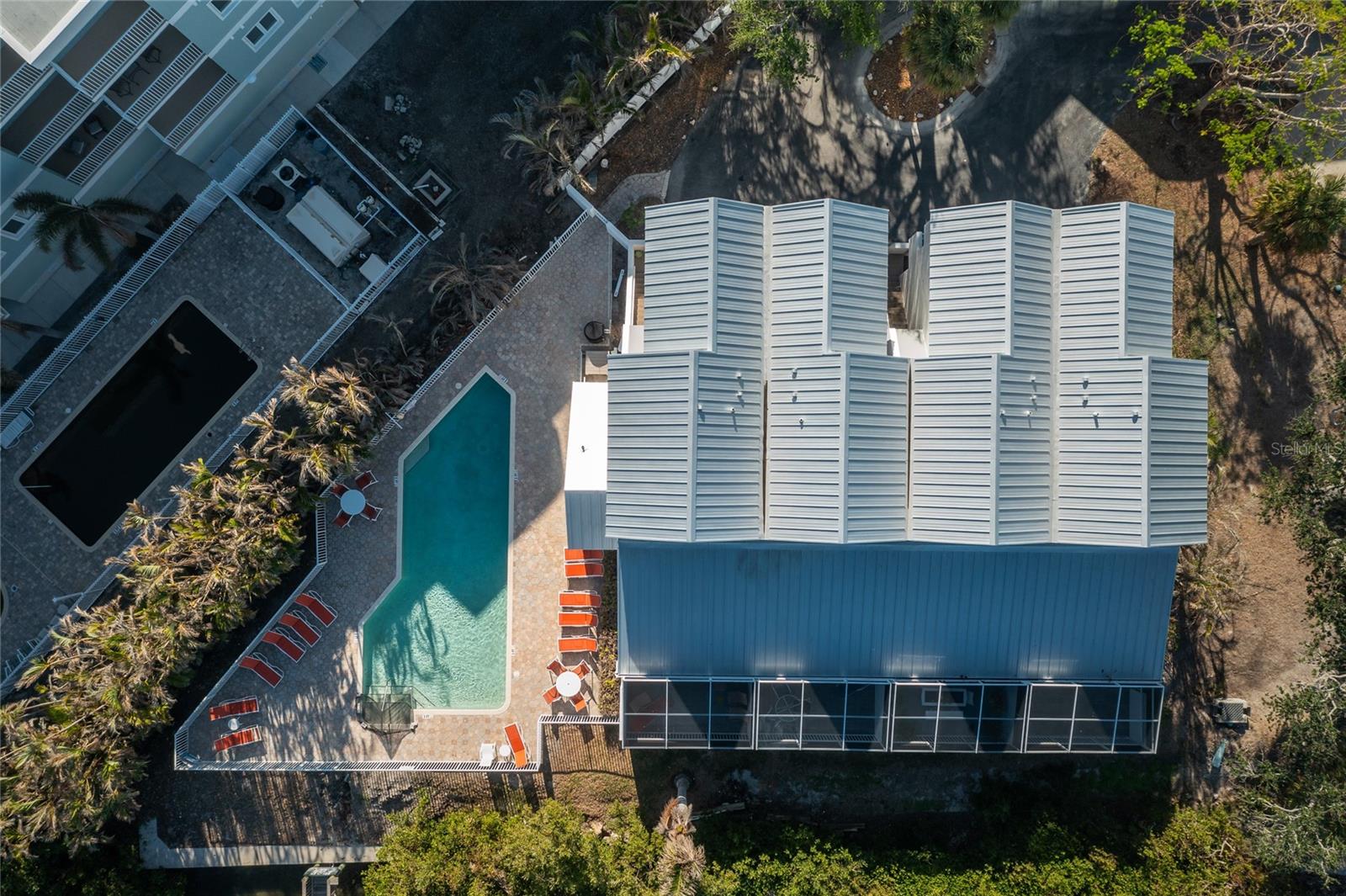 Image 42 of 69 For 2255 Beach Road 13