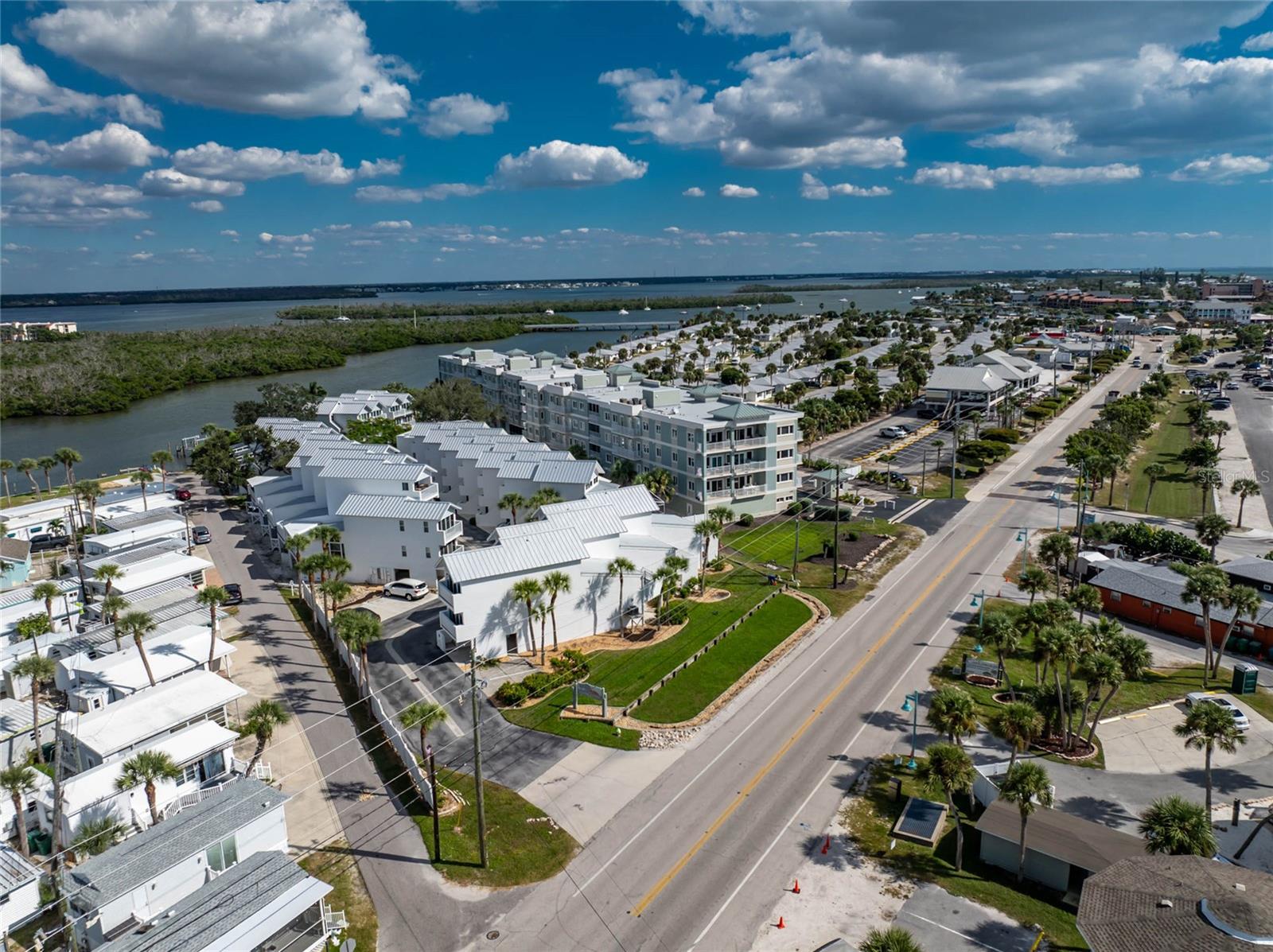 Image 56 of 69 For 2255 Beach Road 13