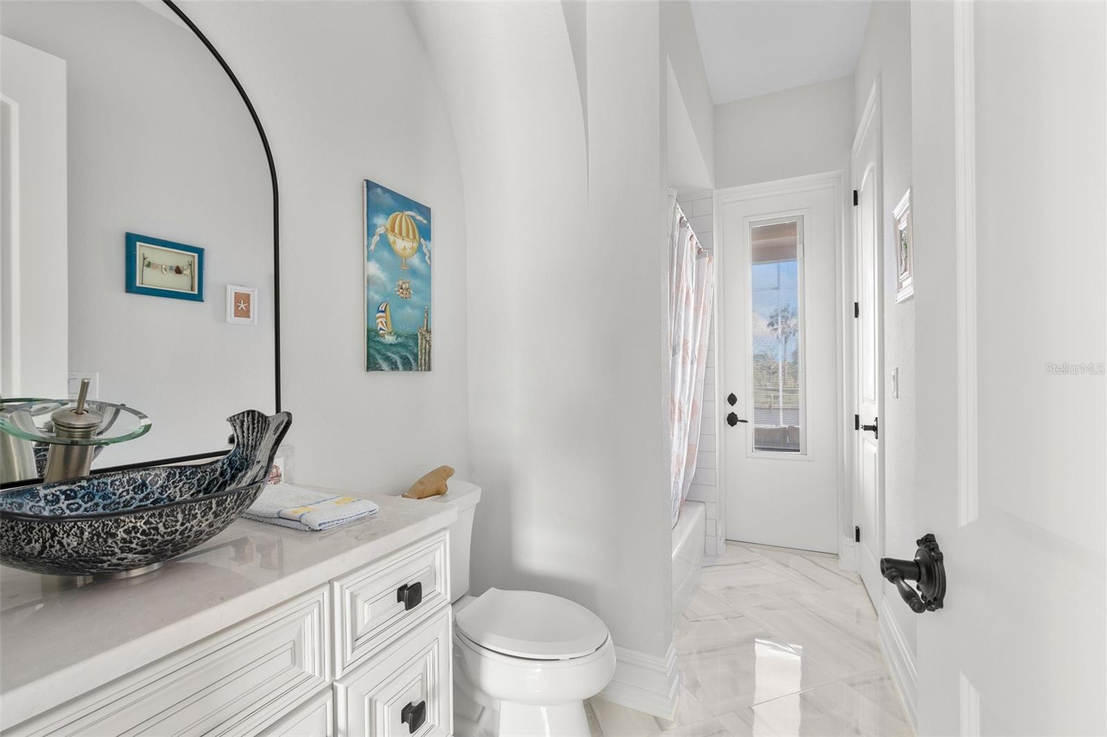 Image 39 of 58 For 15132 Chinook Way