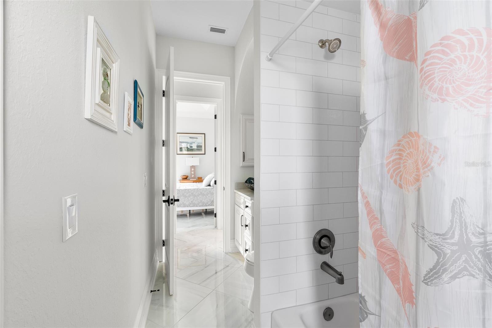 Image 40 of 58 For 15132 Chinook Way