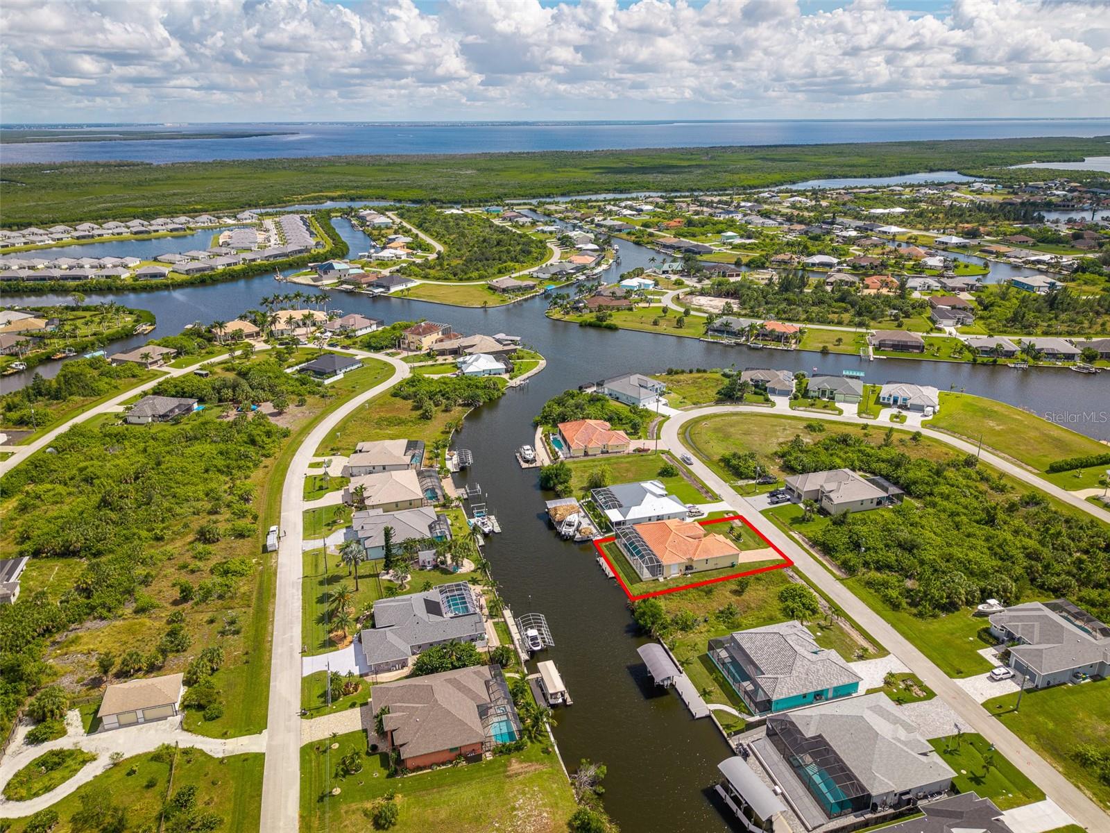 Image 6 of 58 For 15132 Chinook Way