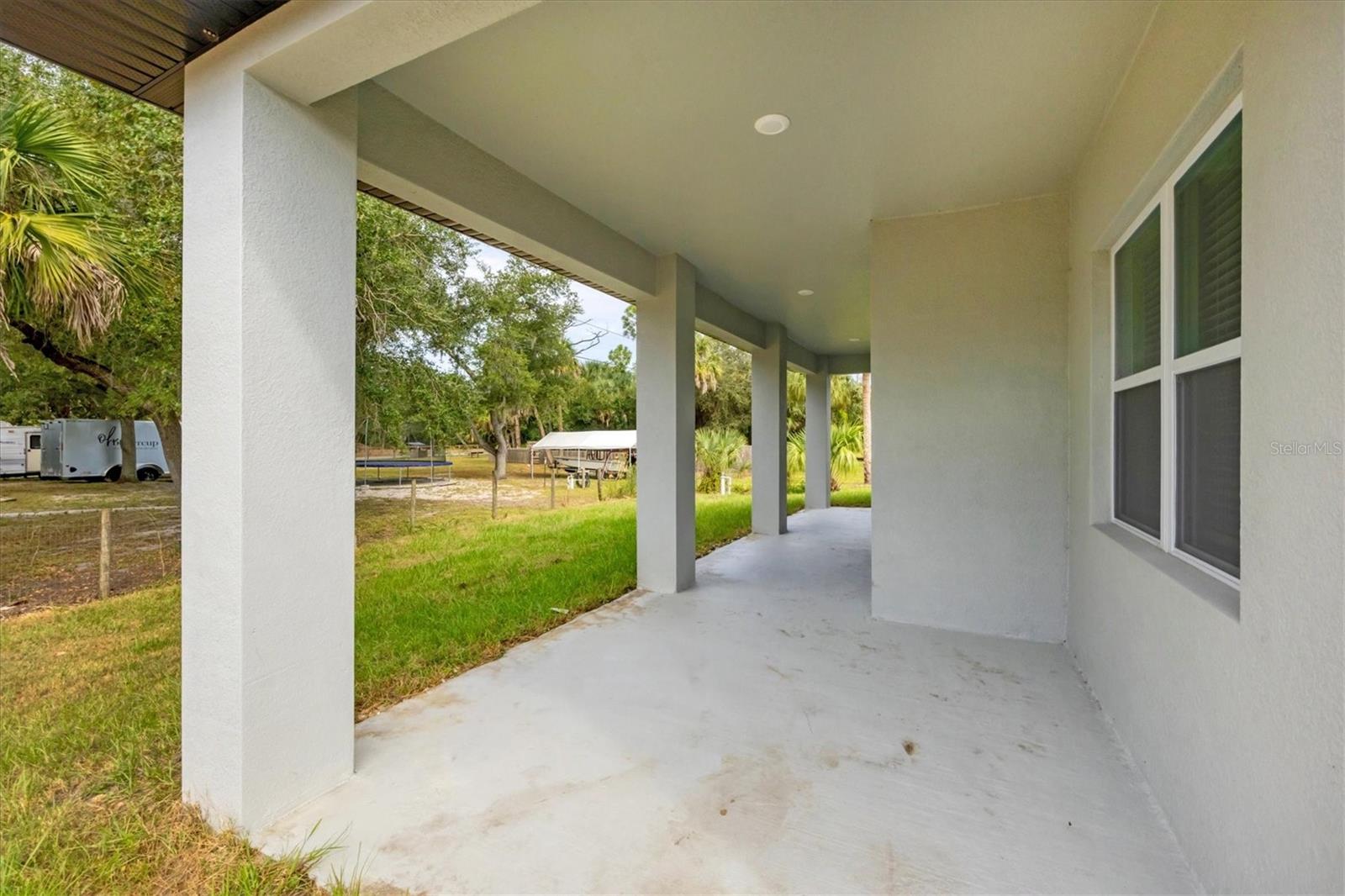 Image 33 of 38 For 406 Kindred Boulevard