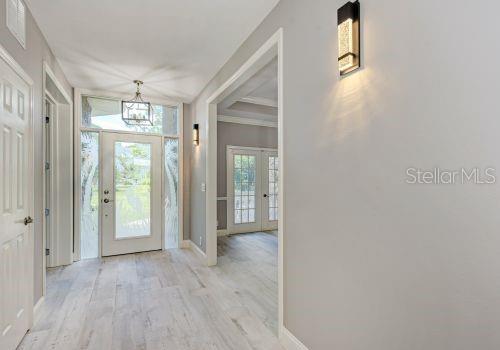 Image 18 of 99 For 1648 Bayshore Drive