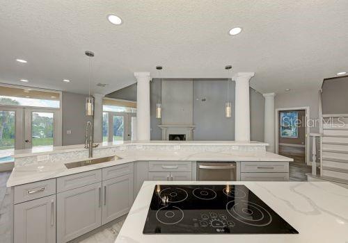 Image 40 of 99 For 1648 Bayshore Drive