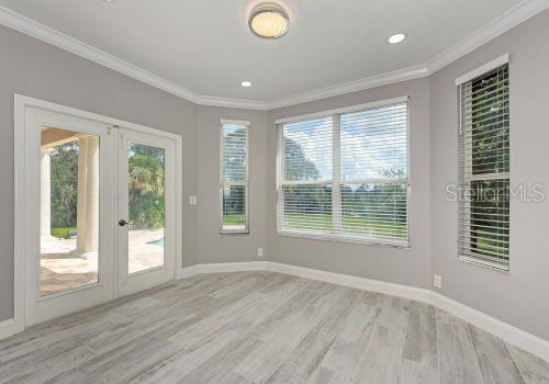 Image 44 of 99 For 1648 Bayshore Drive