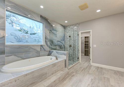 Image 47 of 99 For 1648 Bayshore Drive