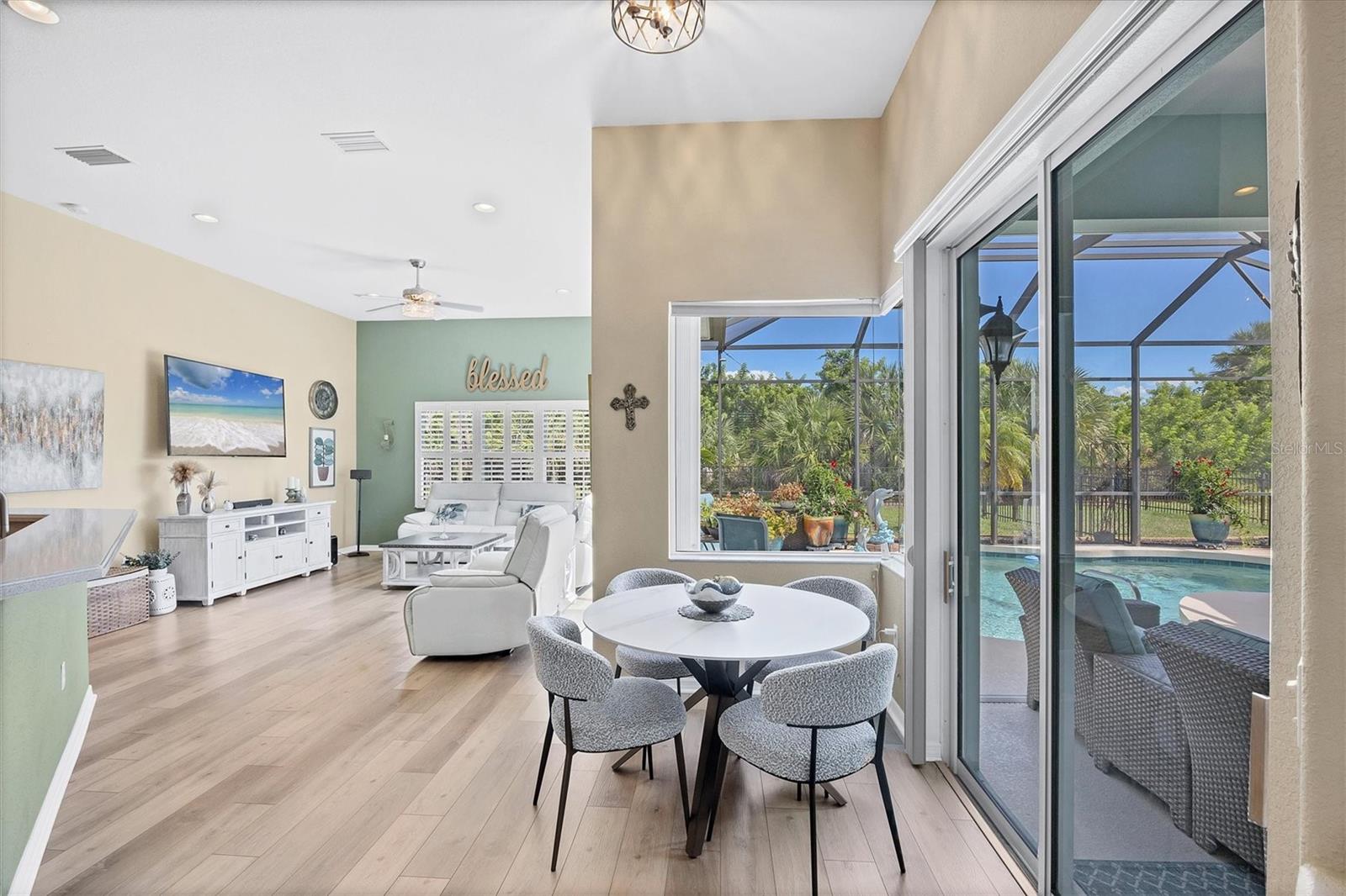 Image 16 of 52 For 9954 Audrey Street