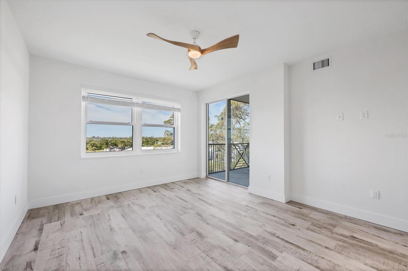 Image 20 of 54 For 9203 Griggs Road A-204