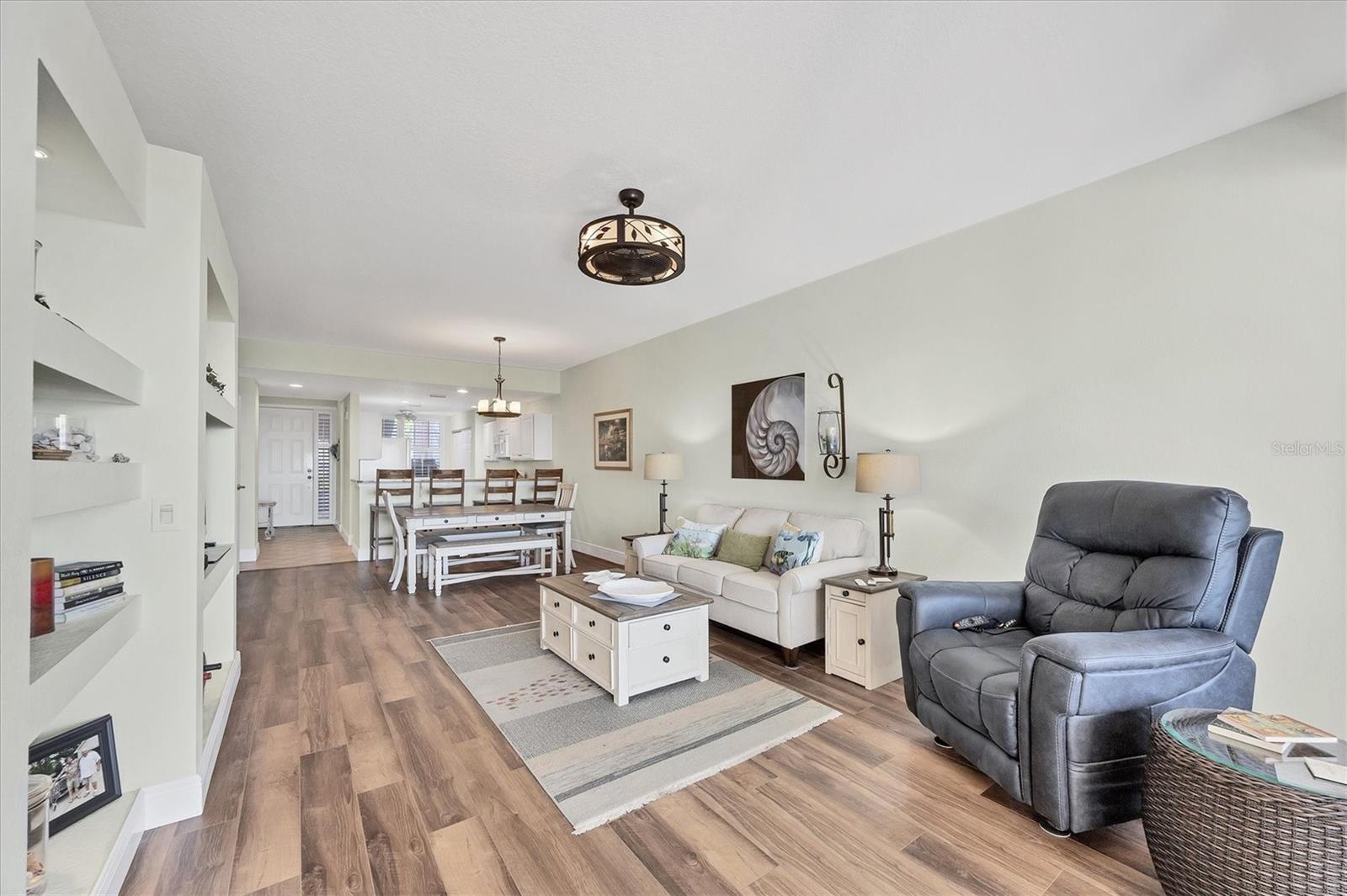 Image 12 of 57 For 13313 Gasparilla Road 202