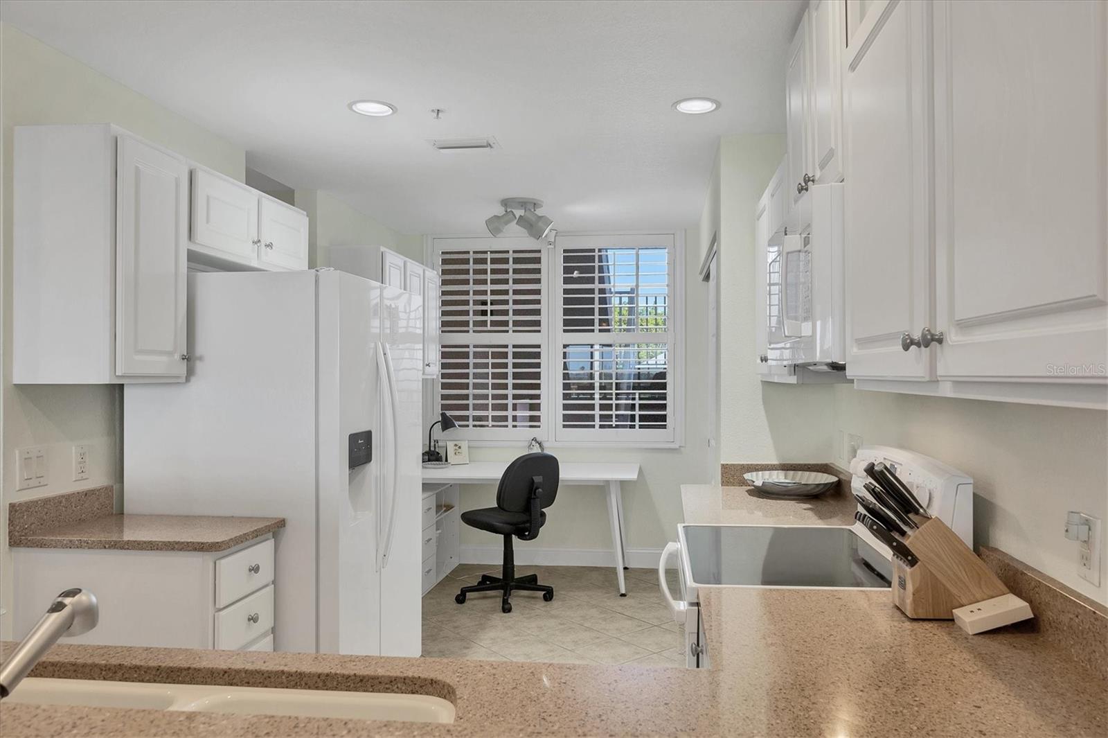 Image 18 of 57 For 13313 Gasparilla Road 202