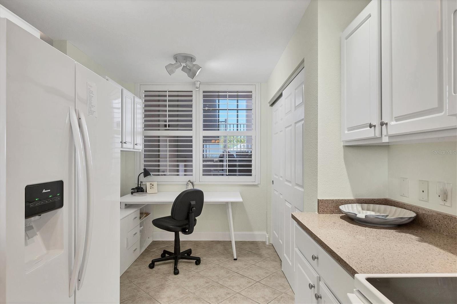 Image 19 of 57 For 13313 Gasparilla Road 202