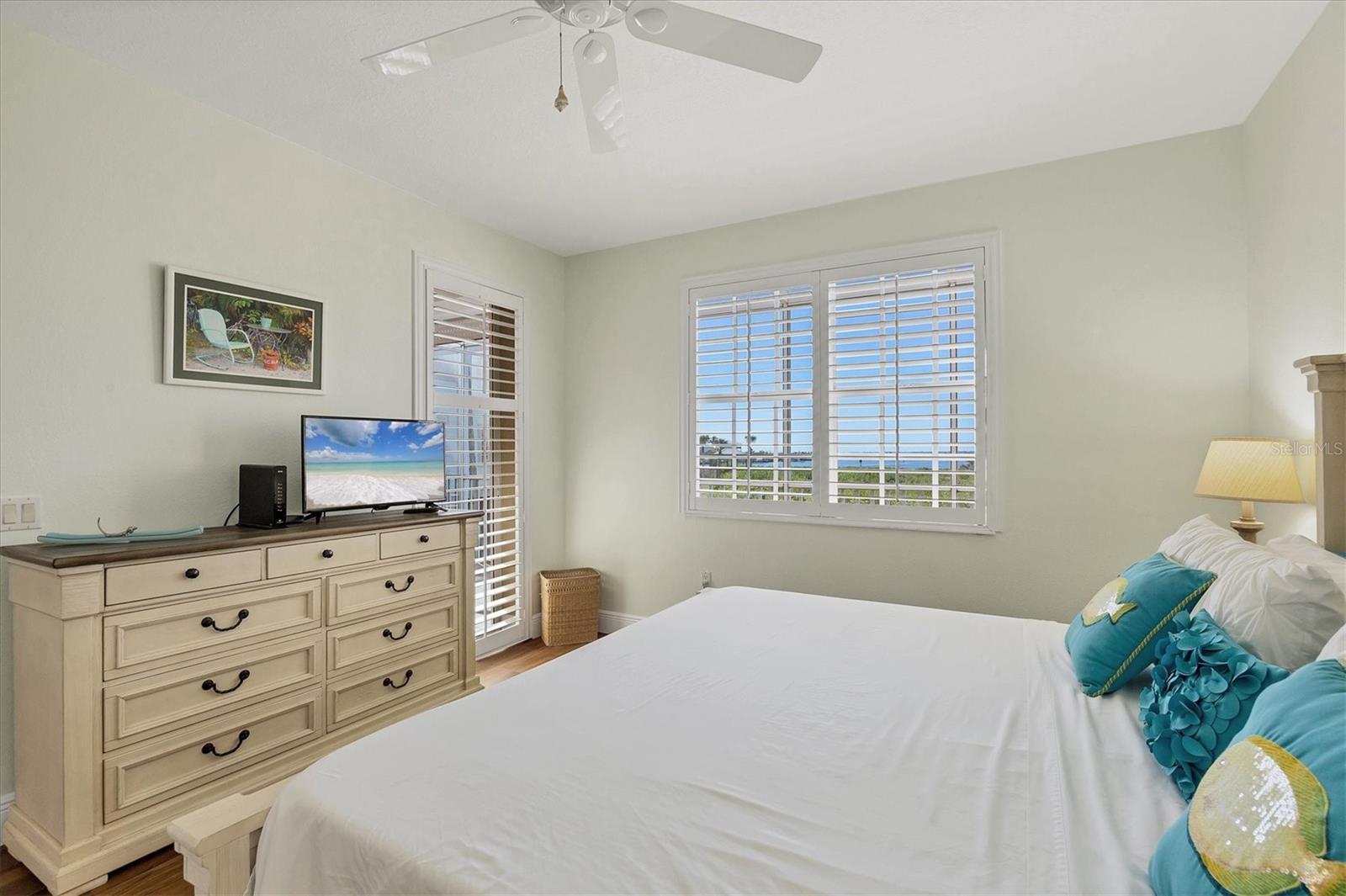 Image 25 of 57 For 13313 Gasparilla Road 202