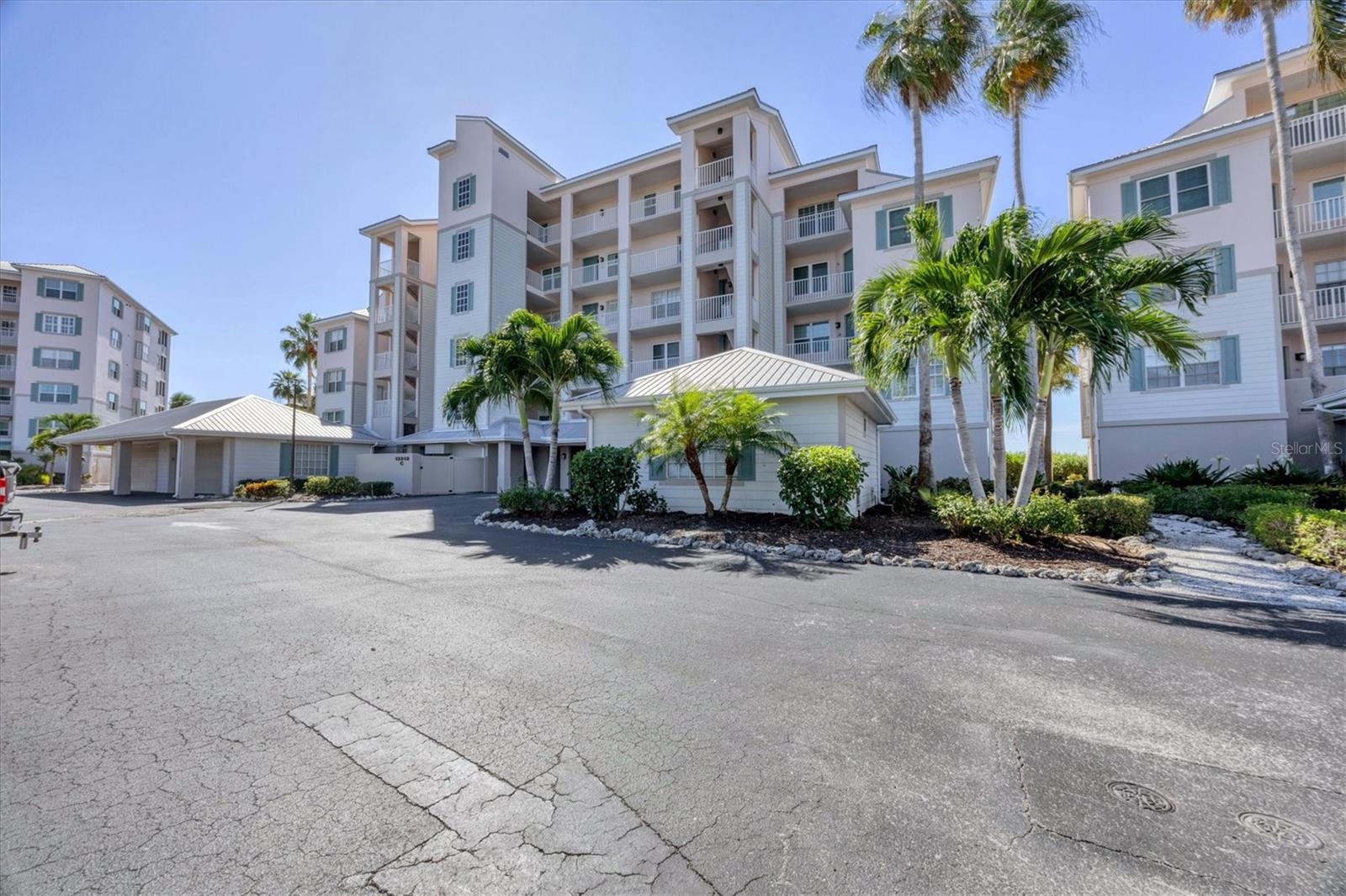 Image 7 of 57 For 13313 Gasparilla Road 202