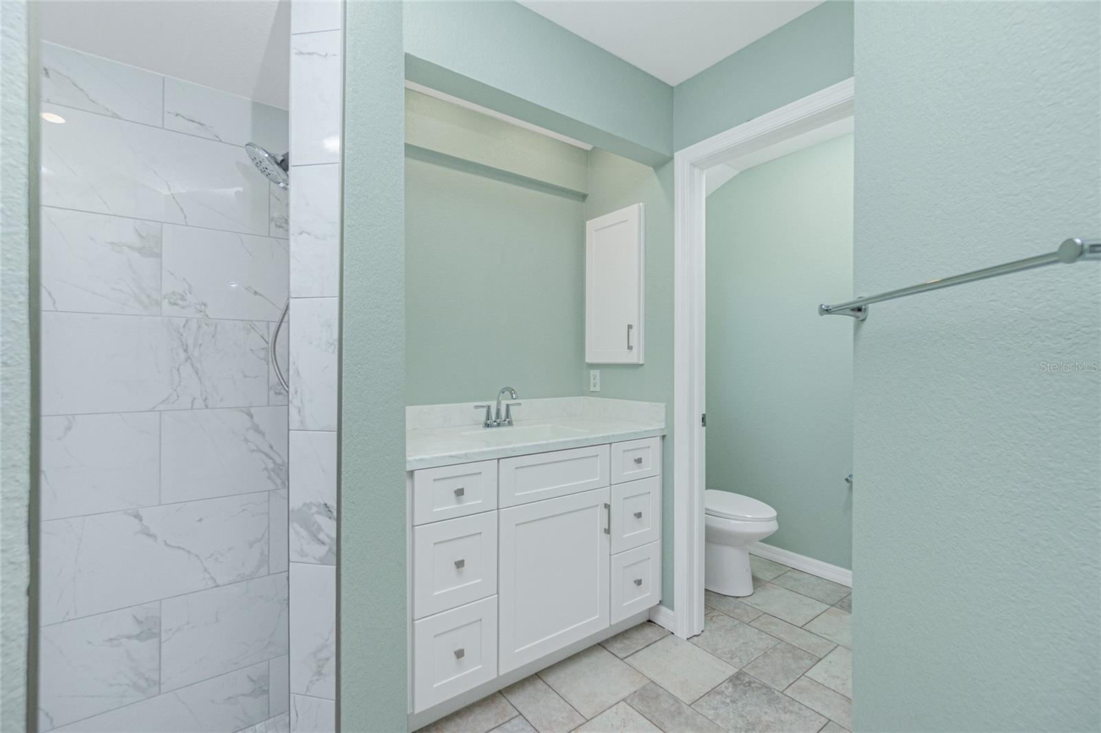 Image 26 of 91 For 217 Rotonda Circle