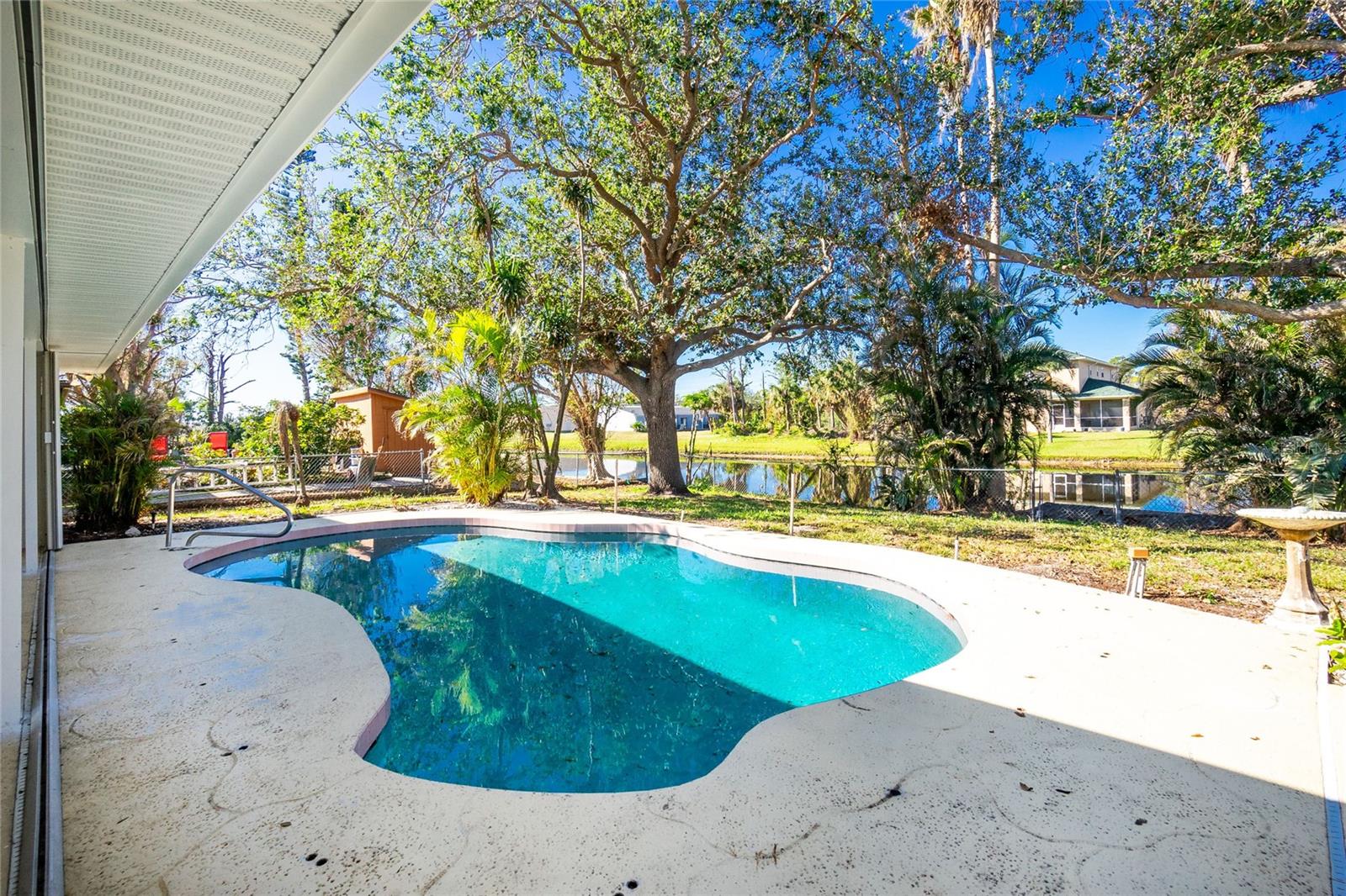 Image 45 of 91 For 217 Rotonda Circle