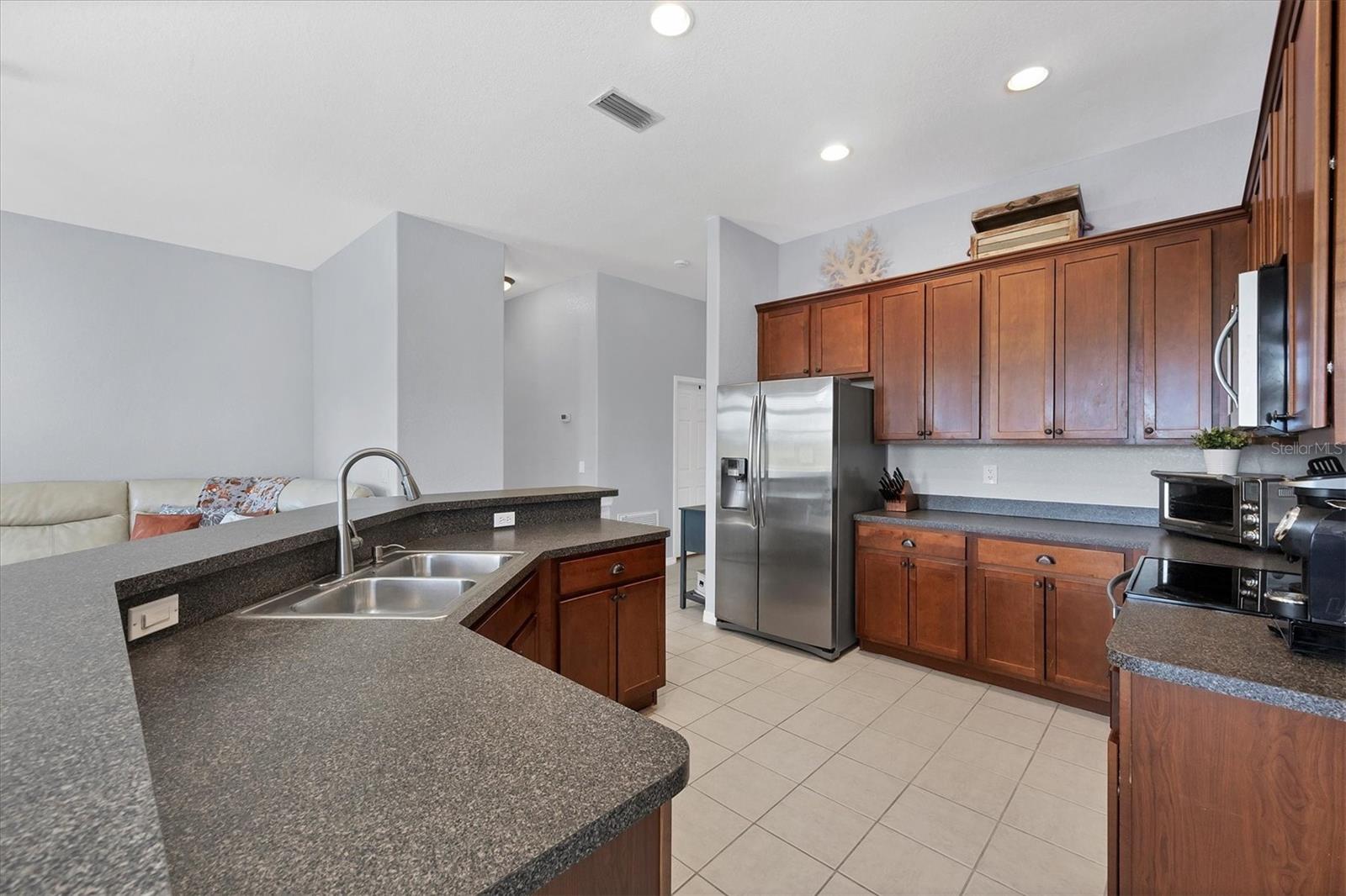 Image 17 of 61 For 11 Lateen Sail Drive