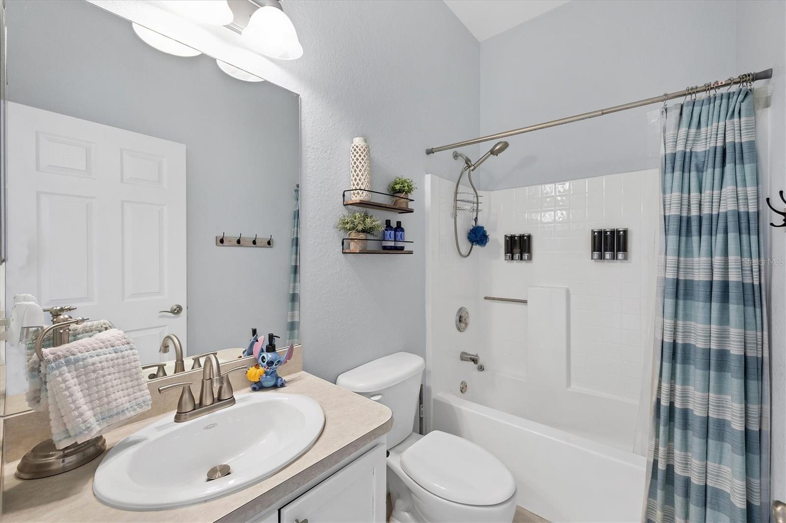 Image 30 of 61 For 11 Lateen Sail Drive