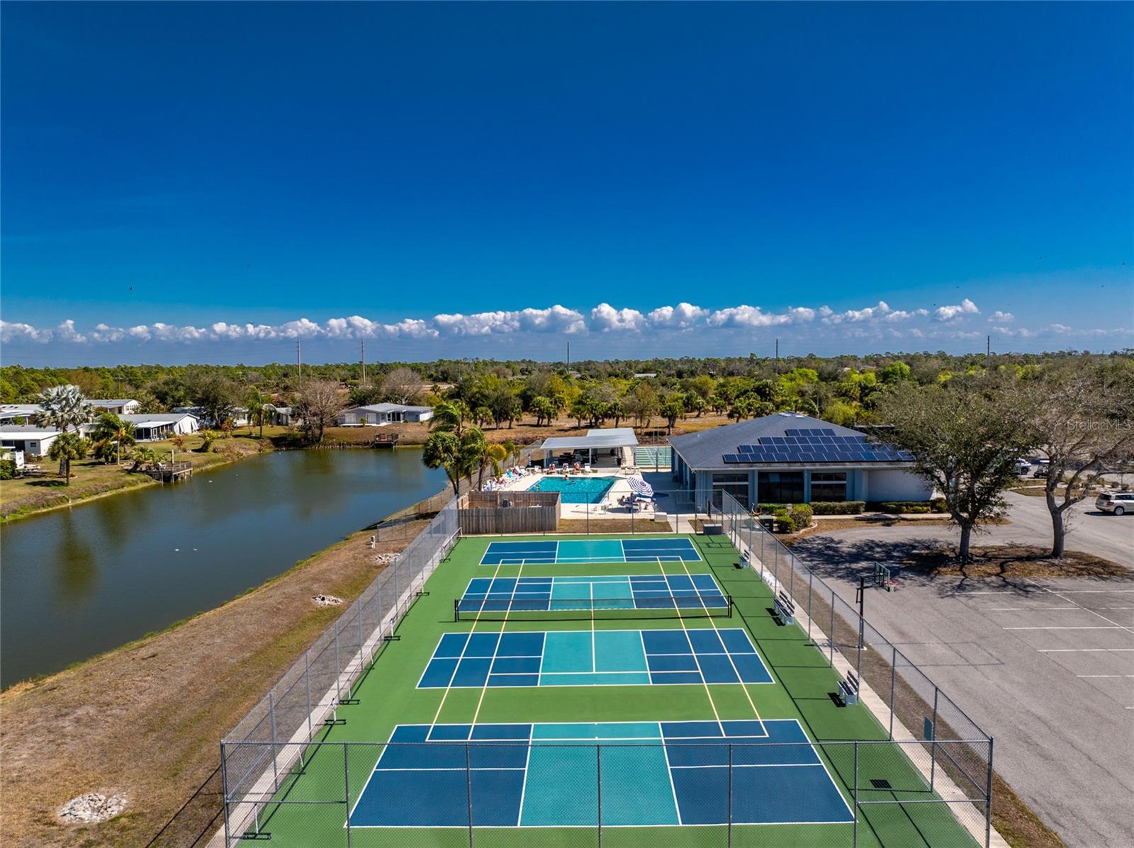 Image 33 of 40 For 8454 Tanaka Drive