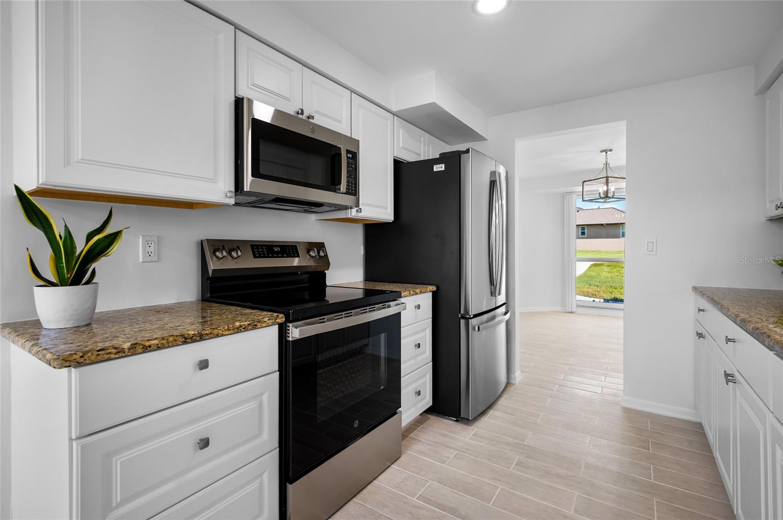 Image 10 of 47 For 4636 Arlington Drive