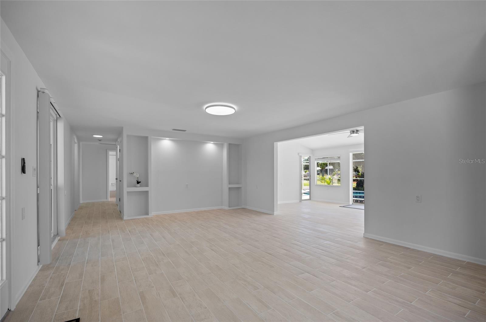 Image 13 of 47 For 4636 Arlington Drive