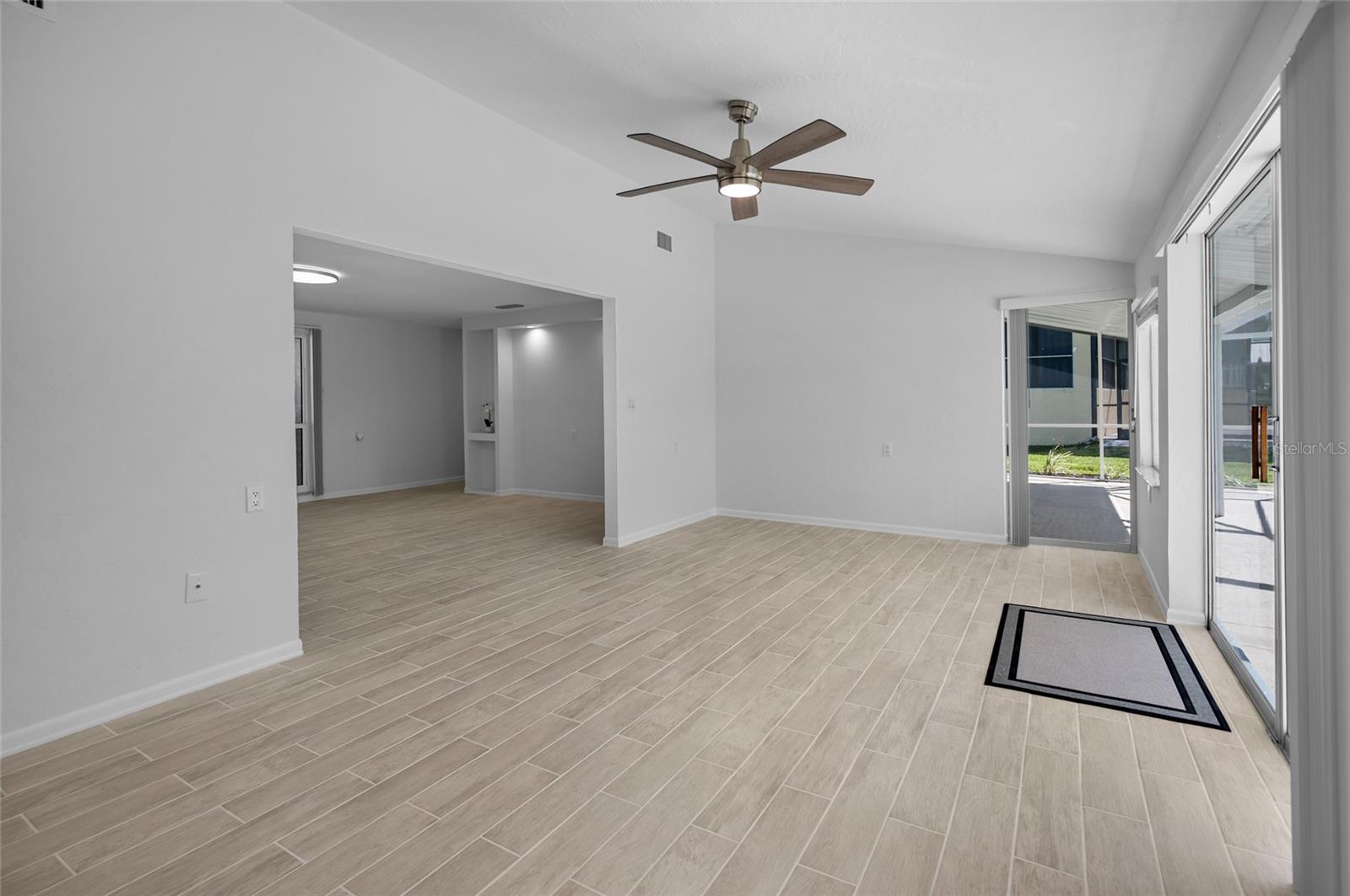 Image 23 of 47 For 4636 Arlington Drive