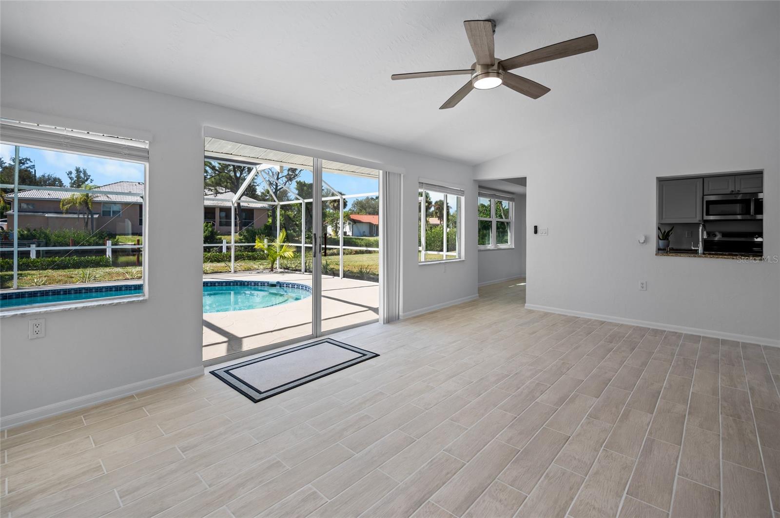 Image 24 of 47 For 4636 Arlington Drive